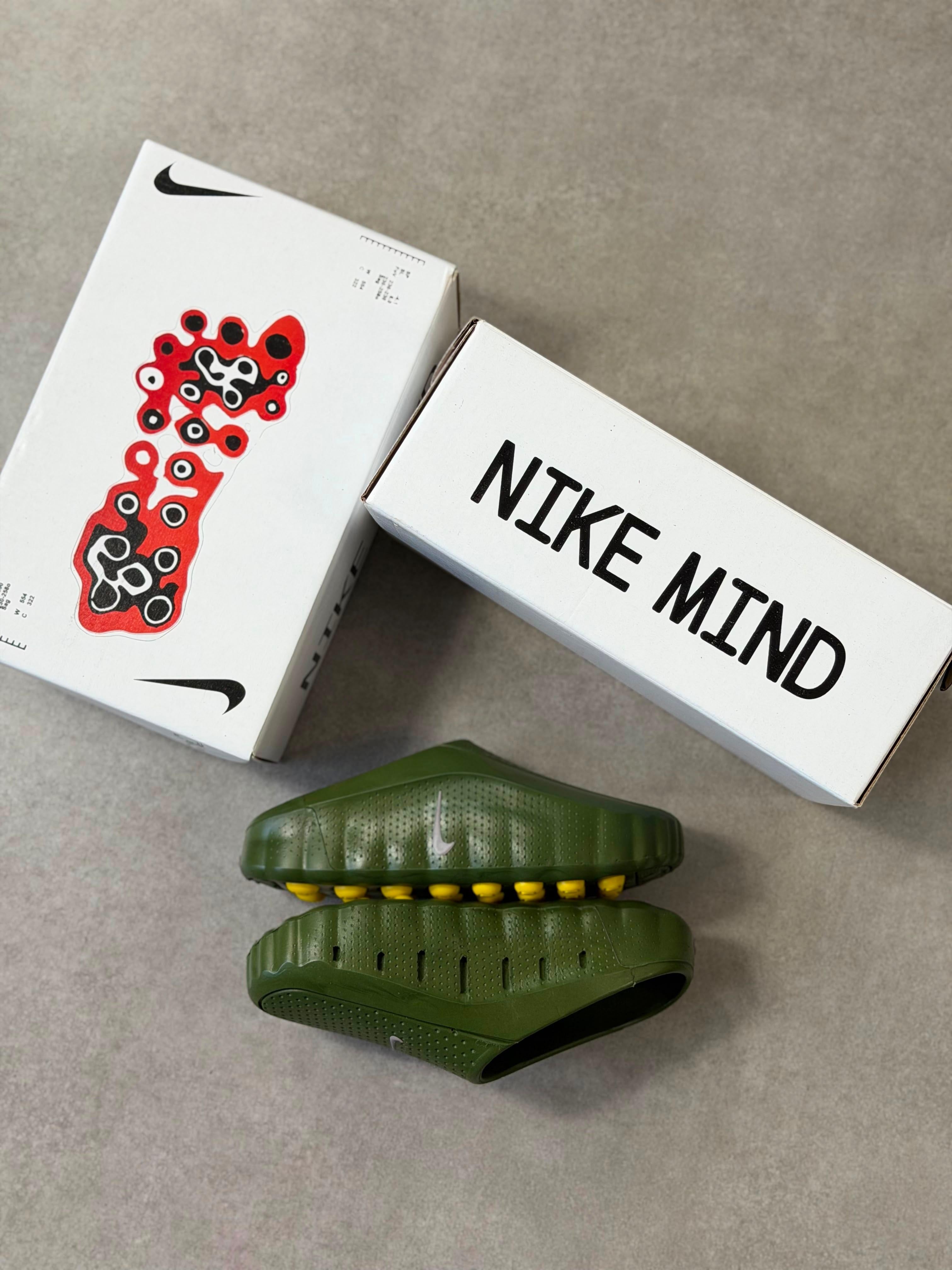 Nike Mind - Olive Green