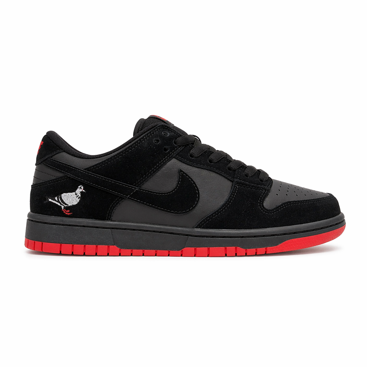 Nike SB Dunk Low Black Pigeon Preto Vermelho