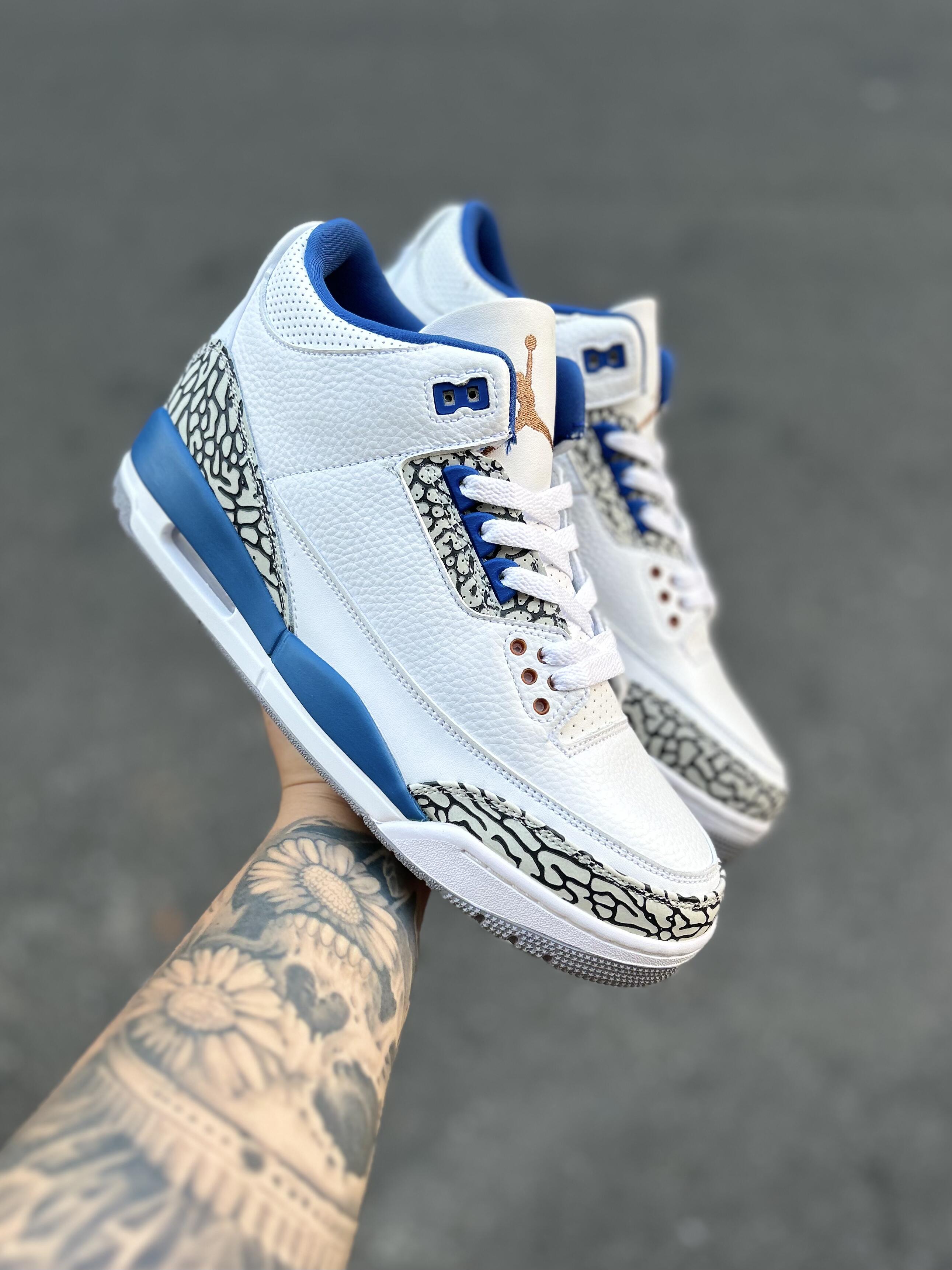Air Jordan 3 Retro - Racer Blue