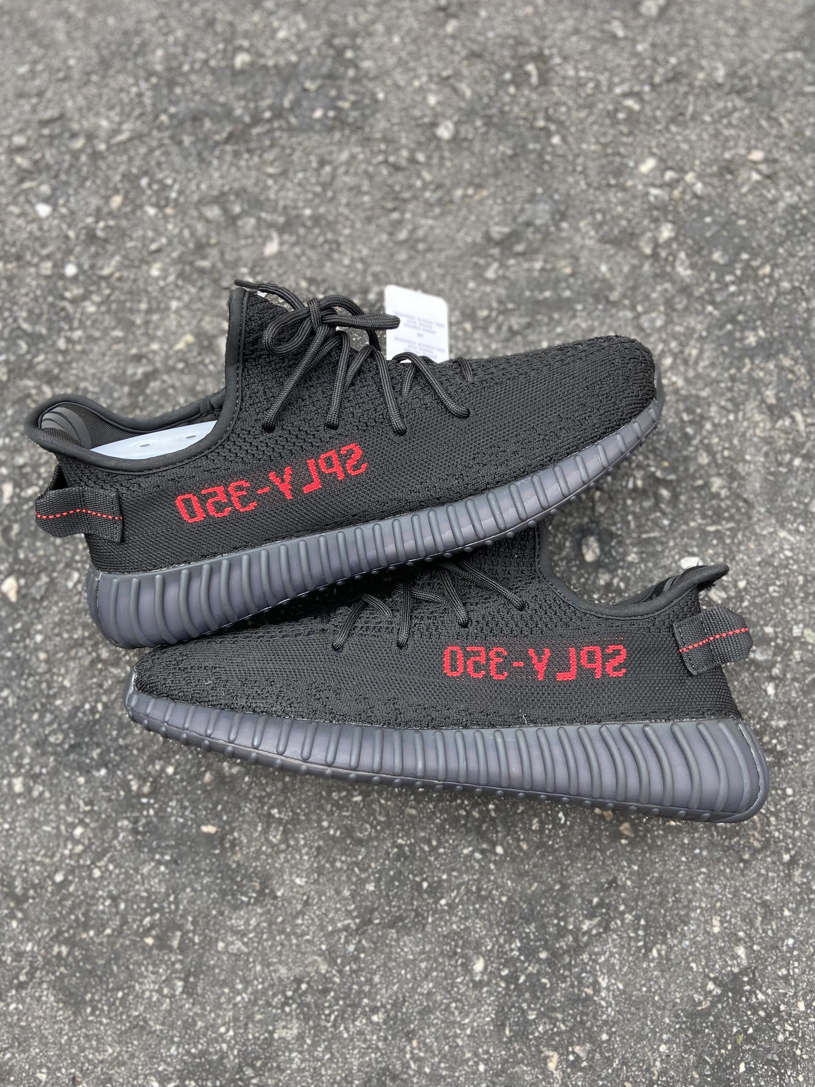 Adidas Yeezy Boost 350 V2 - Bred