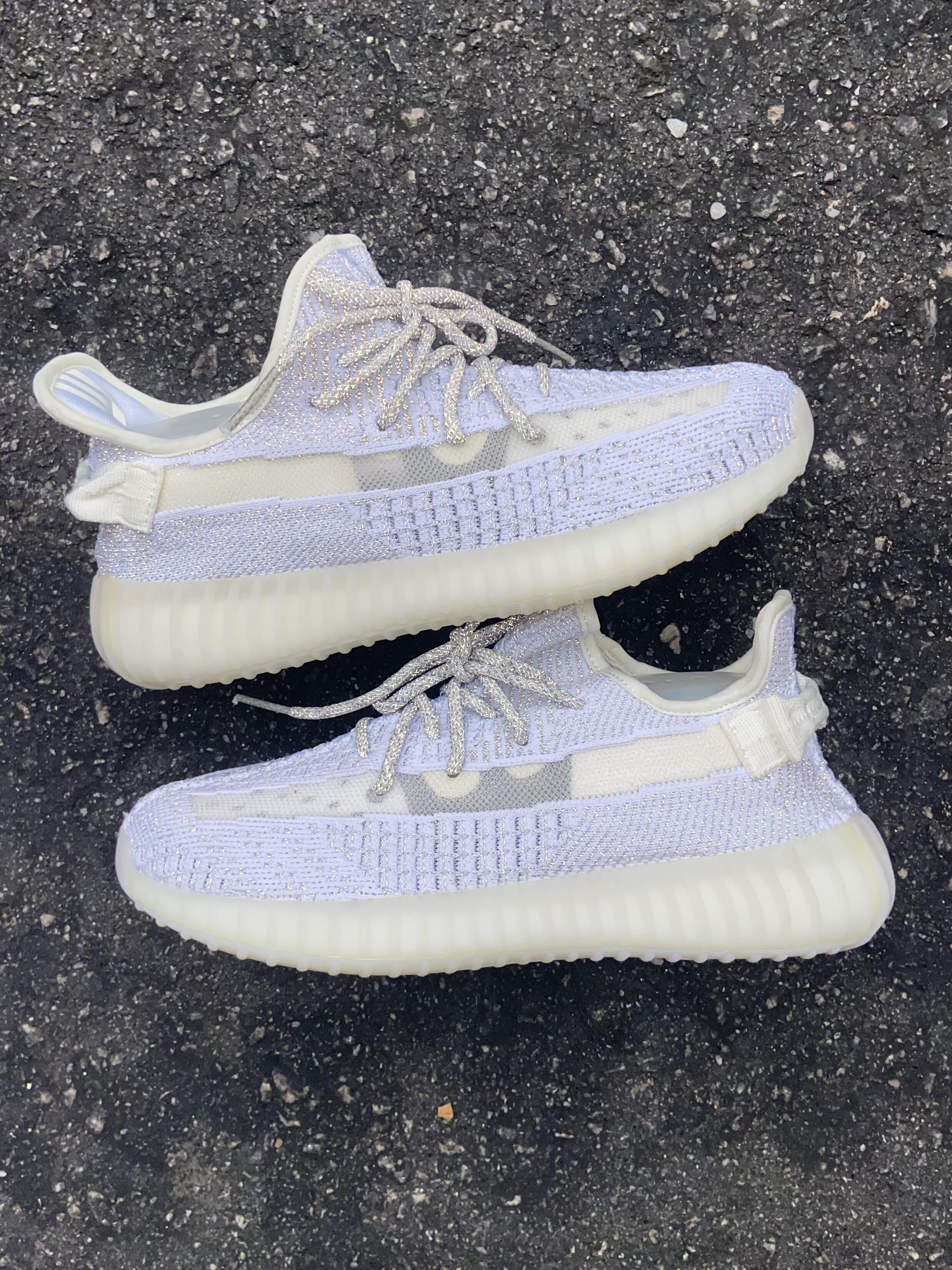 Adidas Yeezy Boost 350 V2 - Static