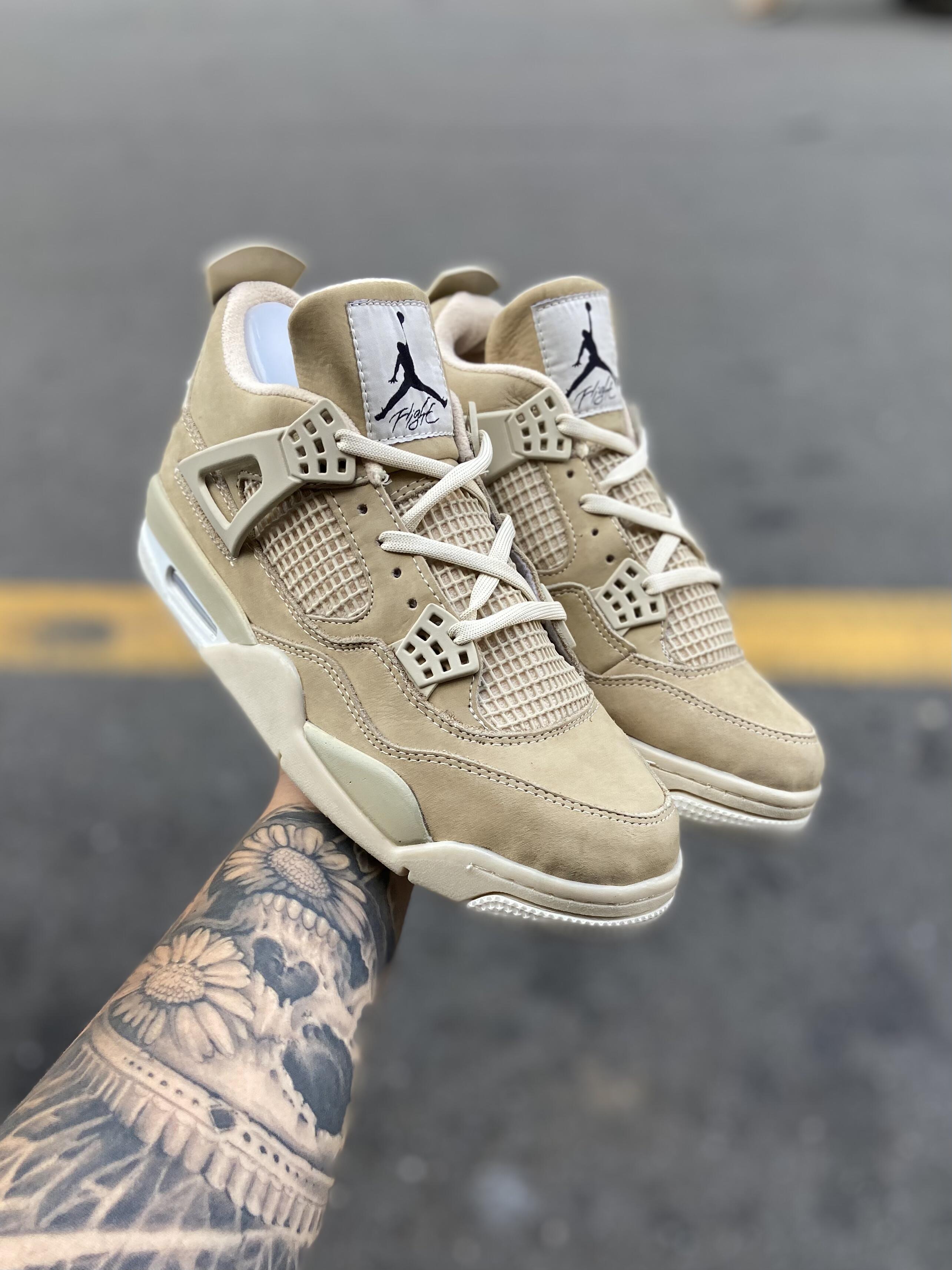 Air Jordan 4 - Shimmer