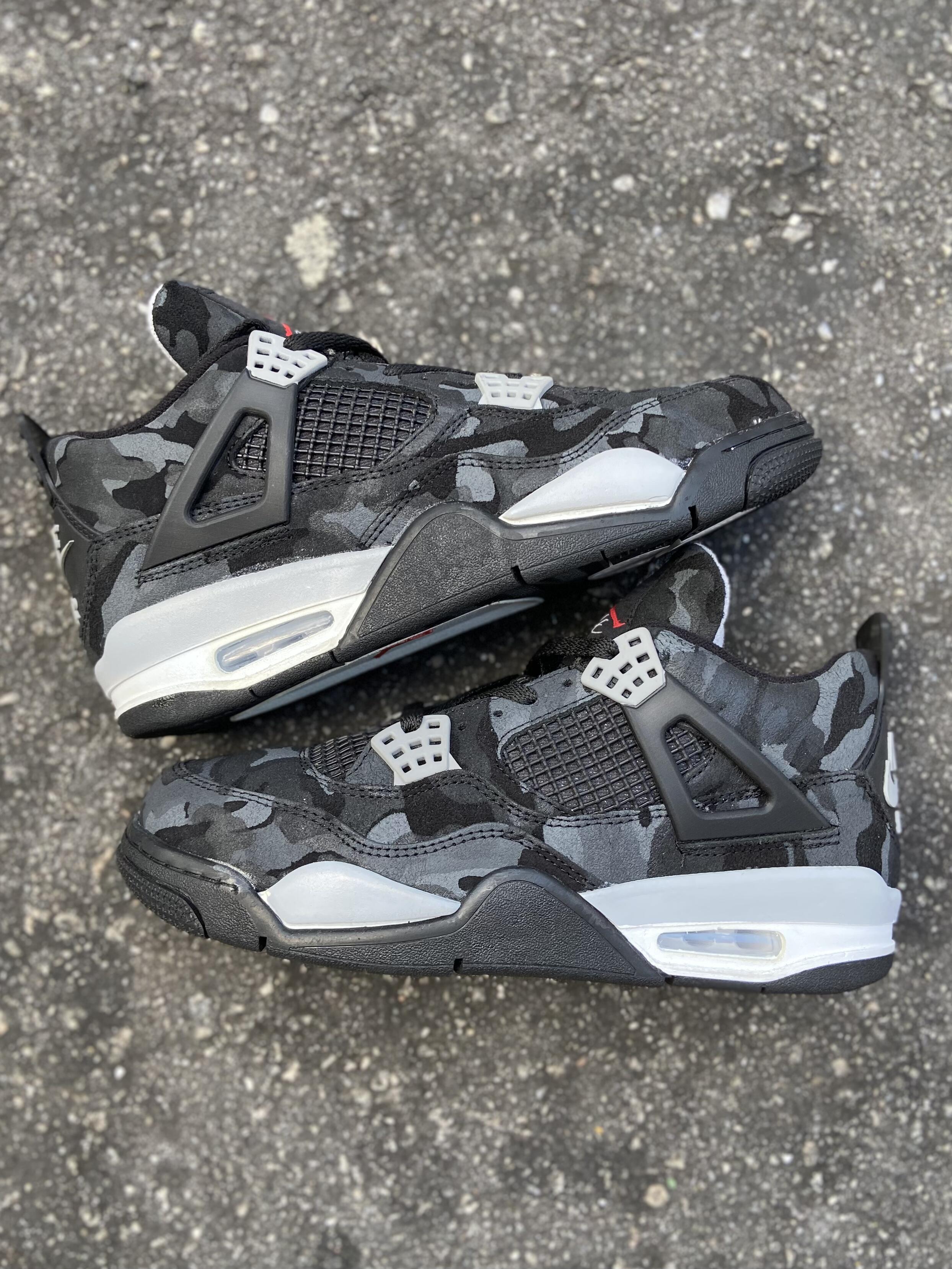 Air Jordan 4 - Black Camo
