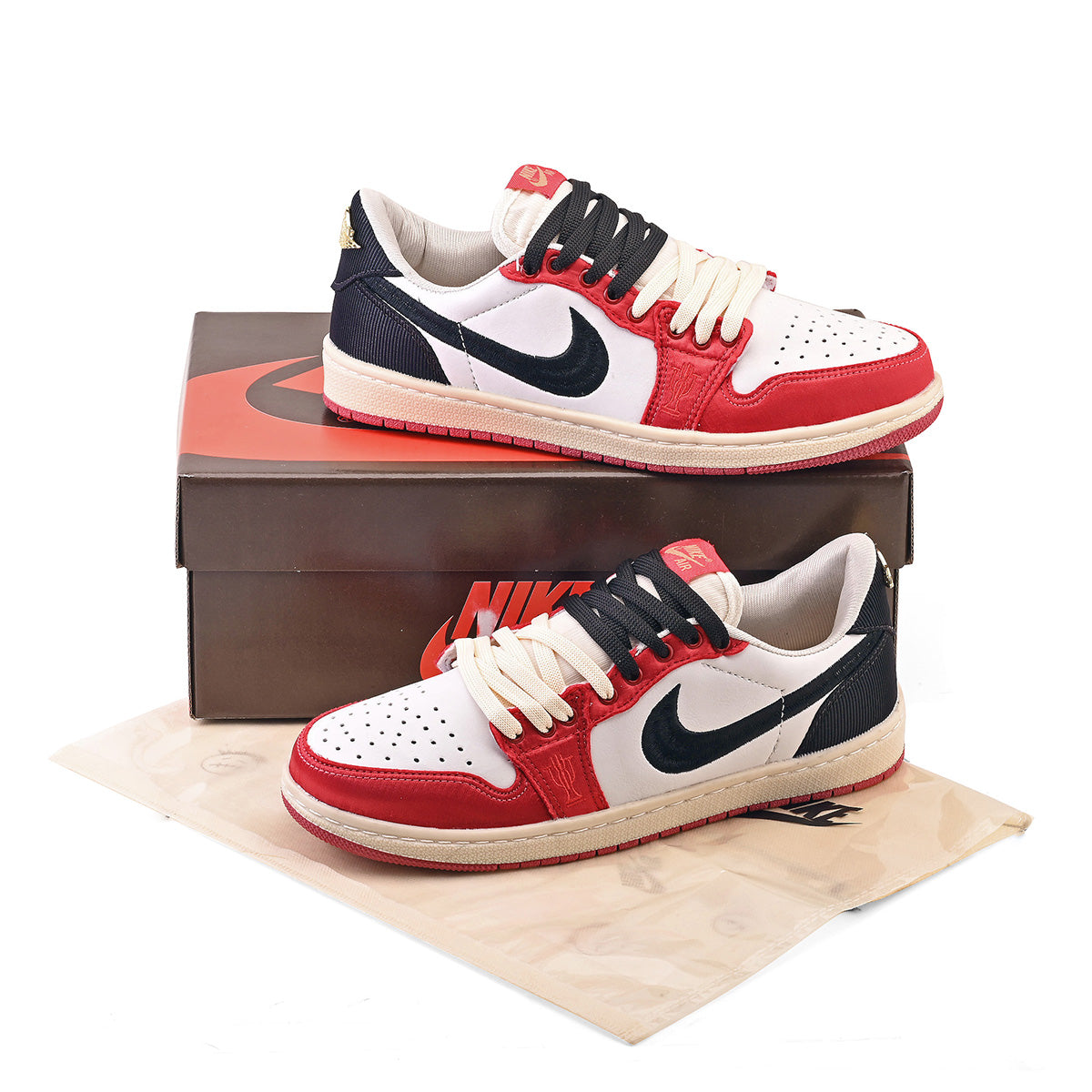 Nike Air Jordan 1 Retro Low OG Trophy Room Away Tricolor