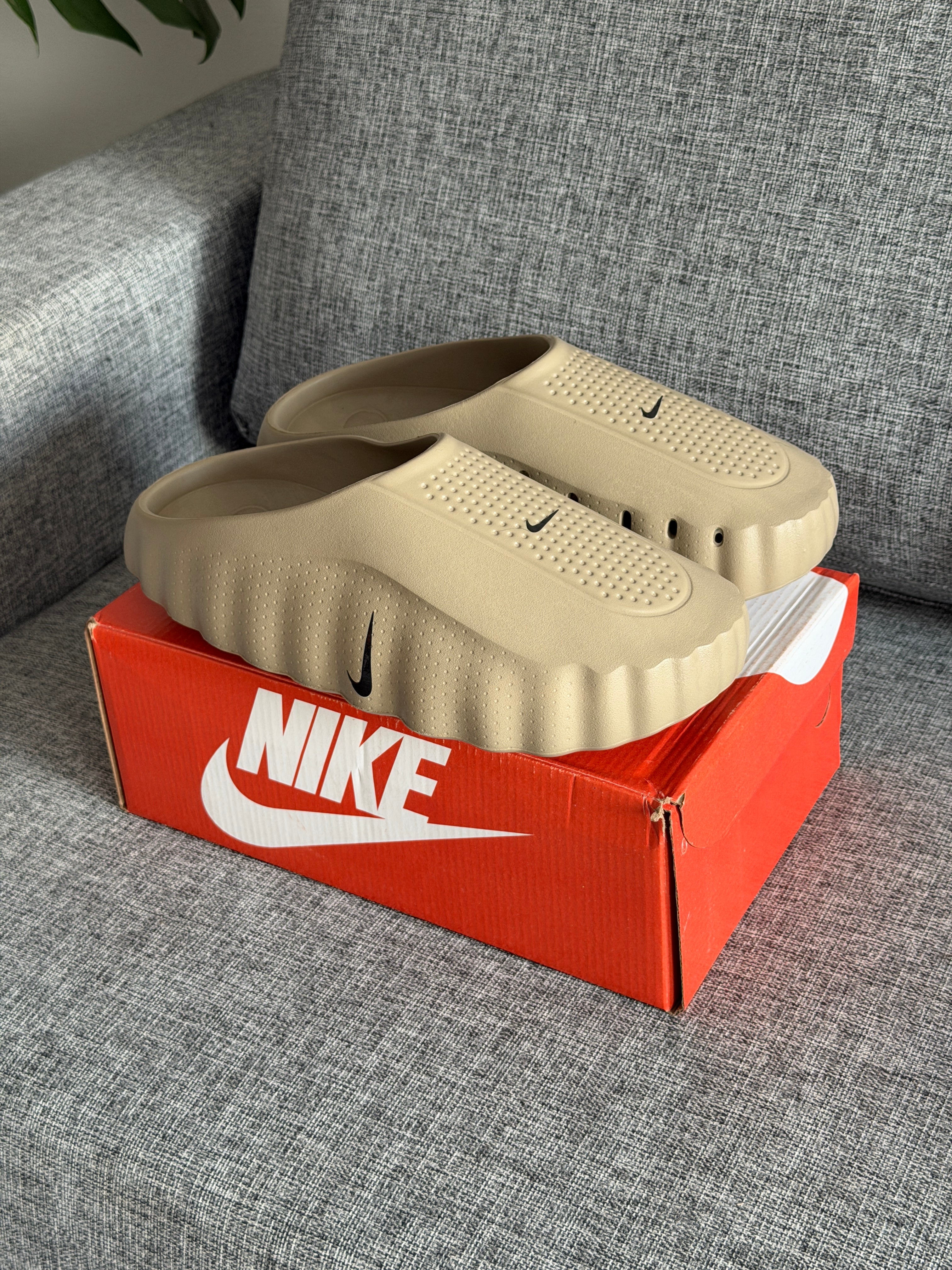 Nike Mind - Khaki/Sesame
