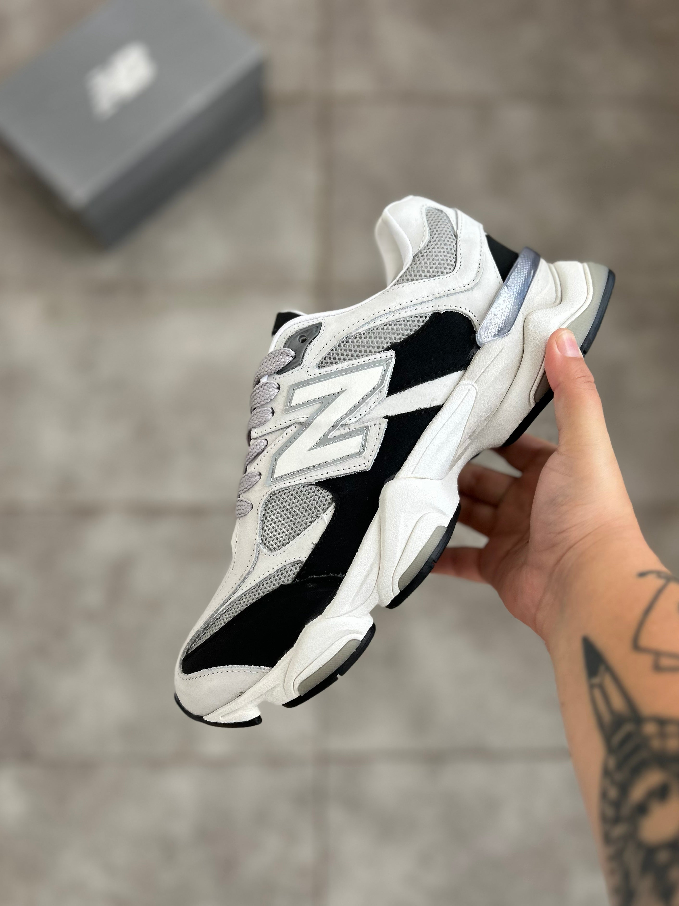 New Balance 9060 - White Black Grey