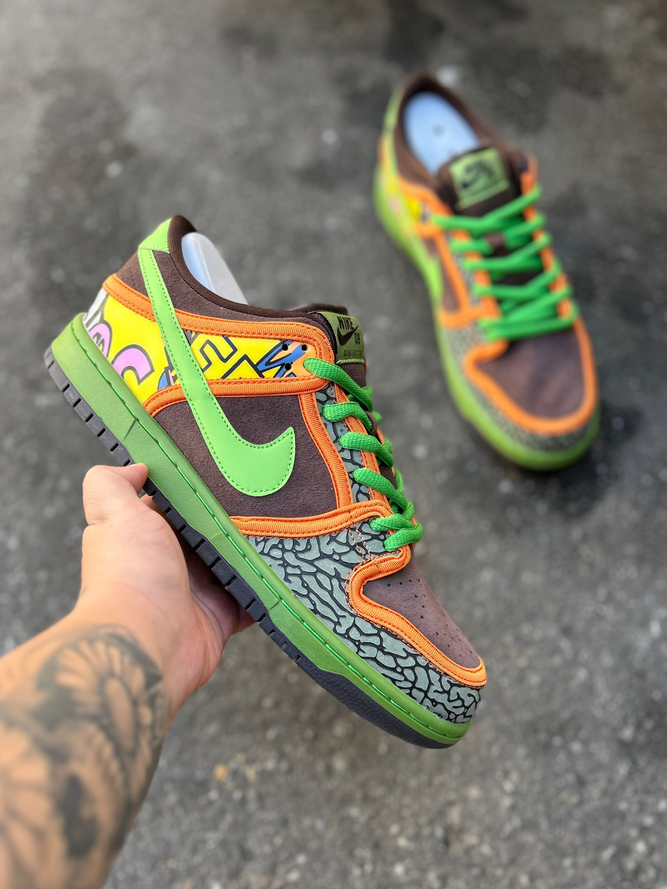 Nike SB Dunk Low - Graffiti Custom