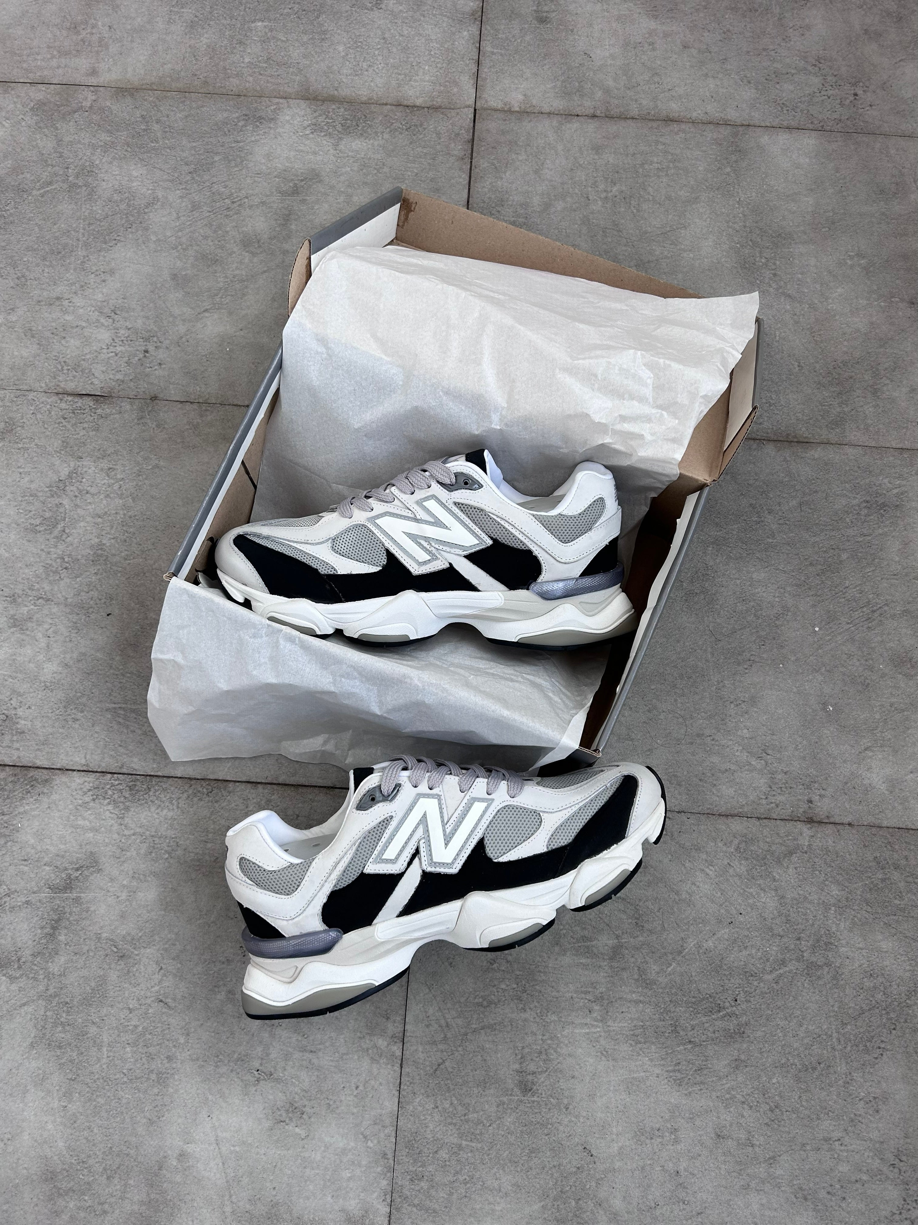 New Balance 9060 - White Black Grey