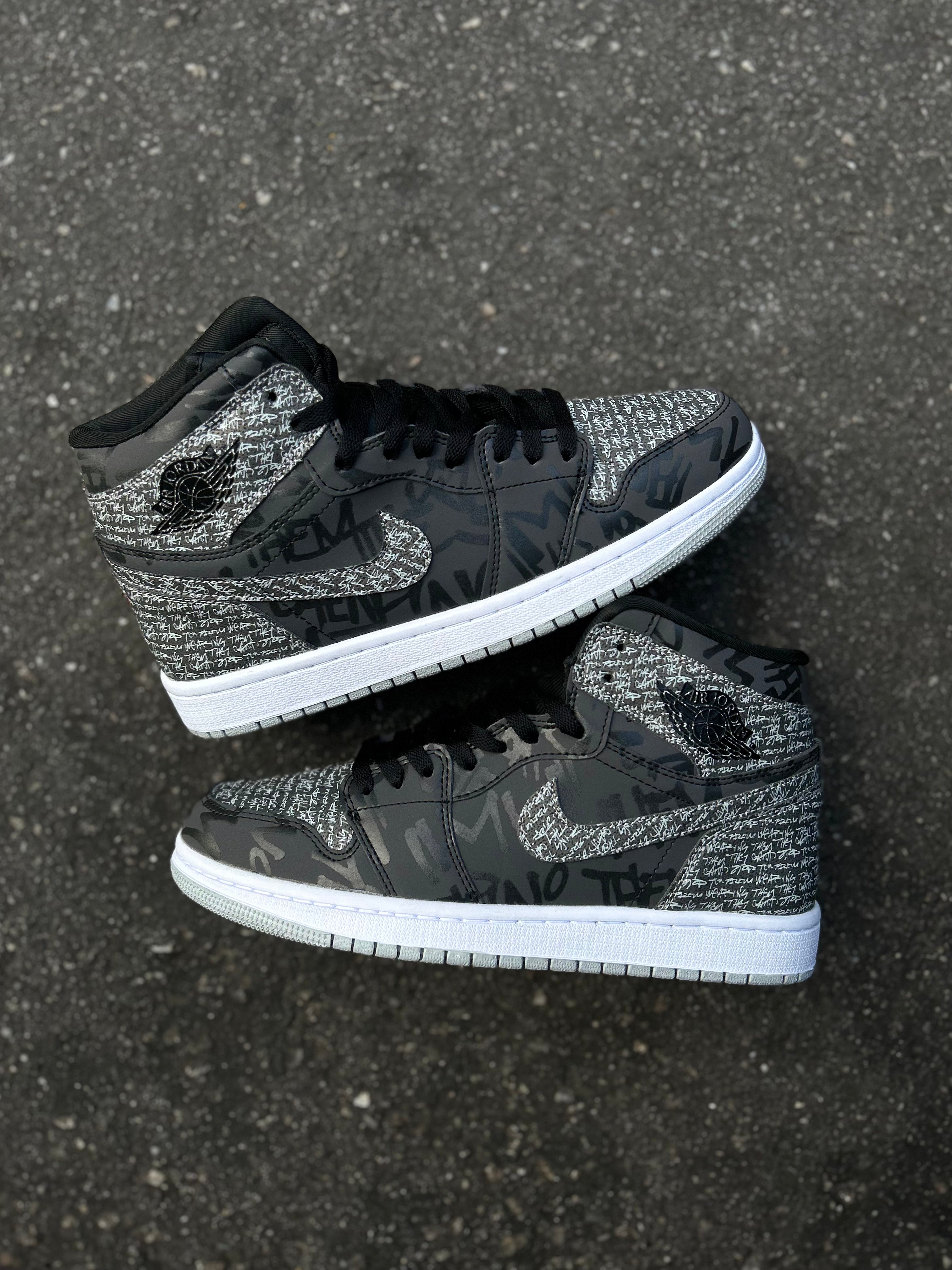 Air Jordan 1 High - Black/Grey Graffiti