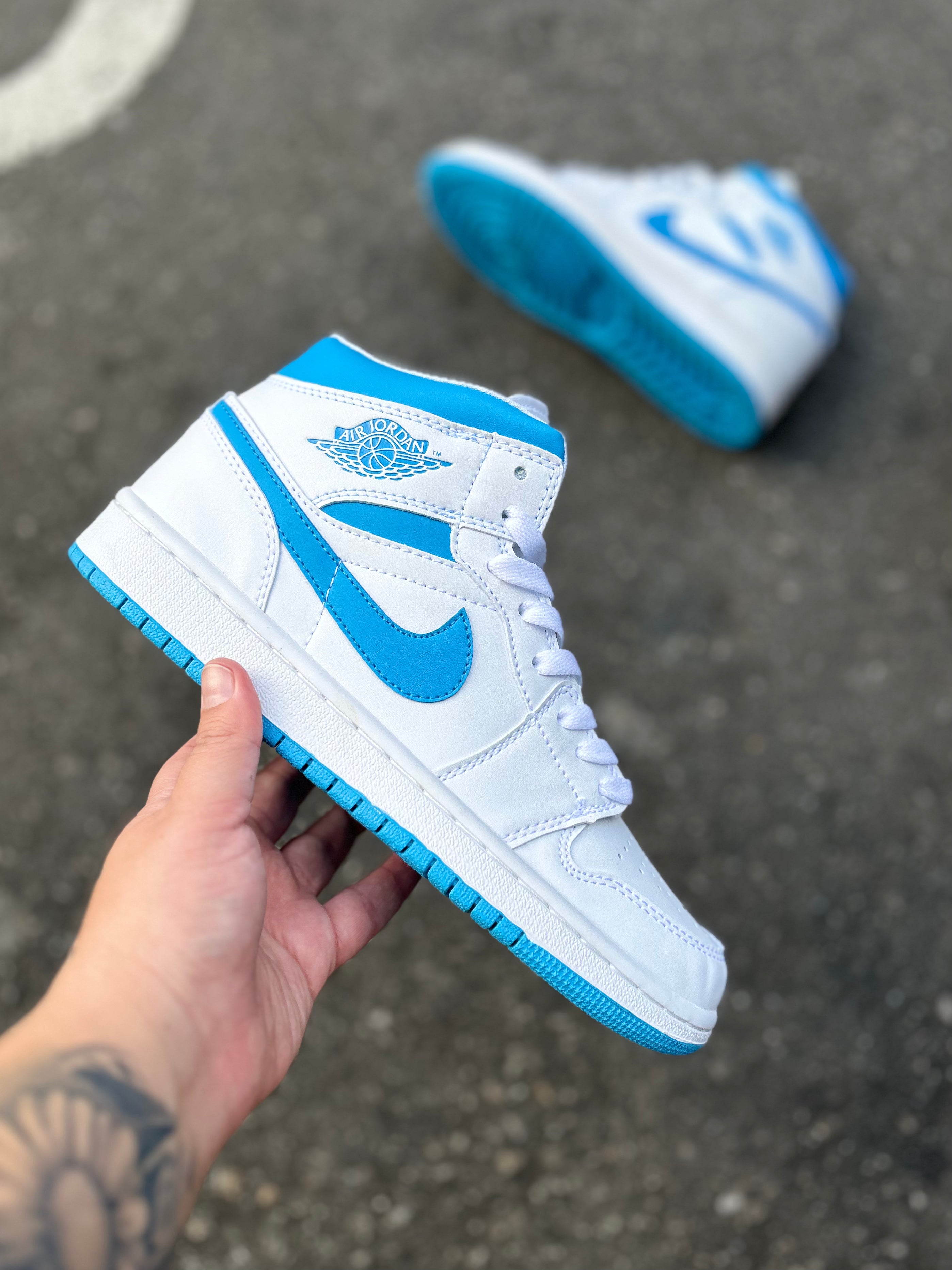 Air Jordan 1 High - White University Blue