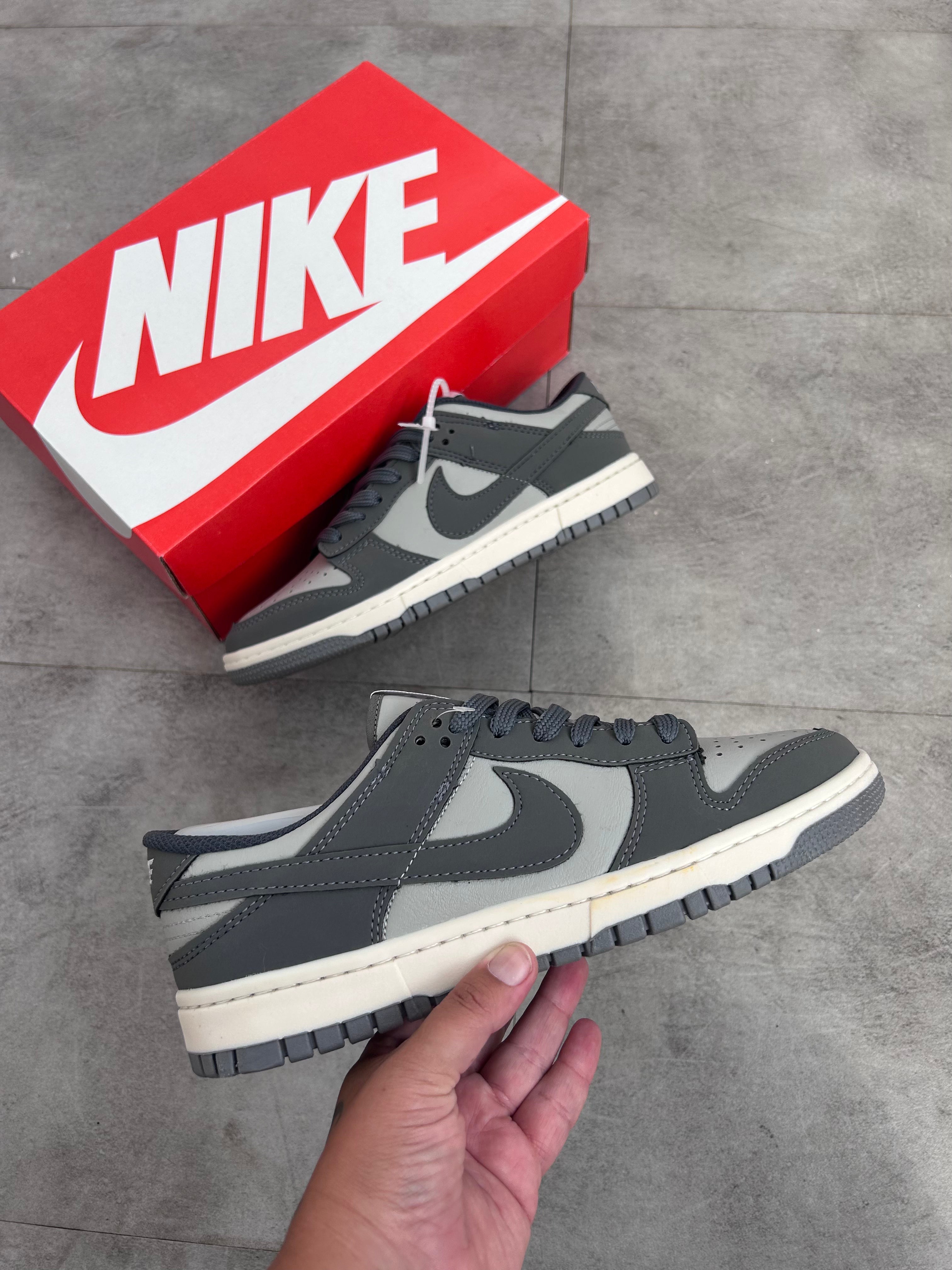 Nike Dunk Low - Retro Grey Fog
