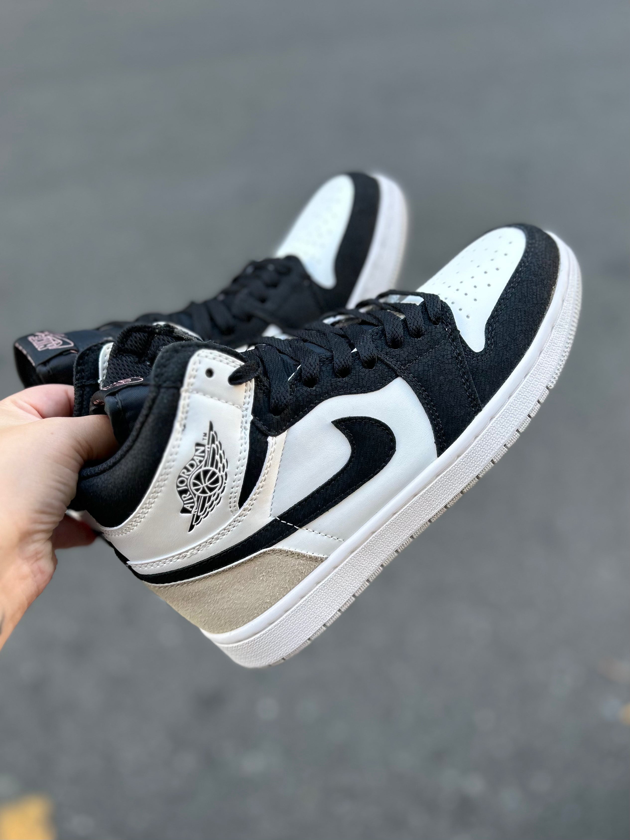 Air Jordan 1 High - OG Latte