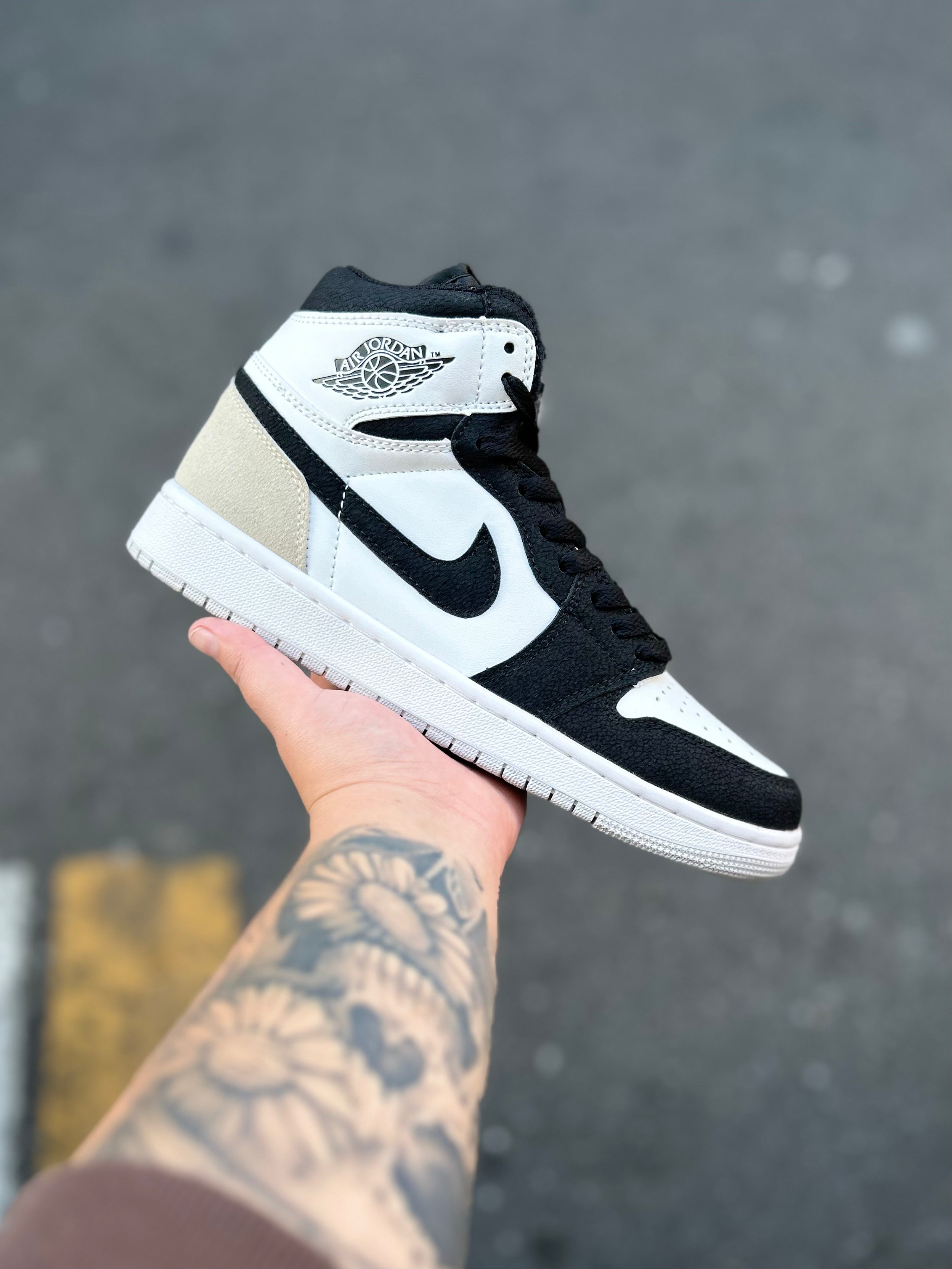 Air Jordan 1 High - OG Latte