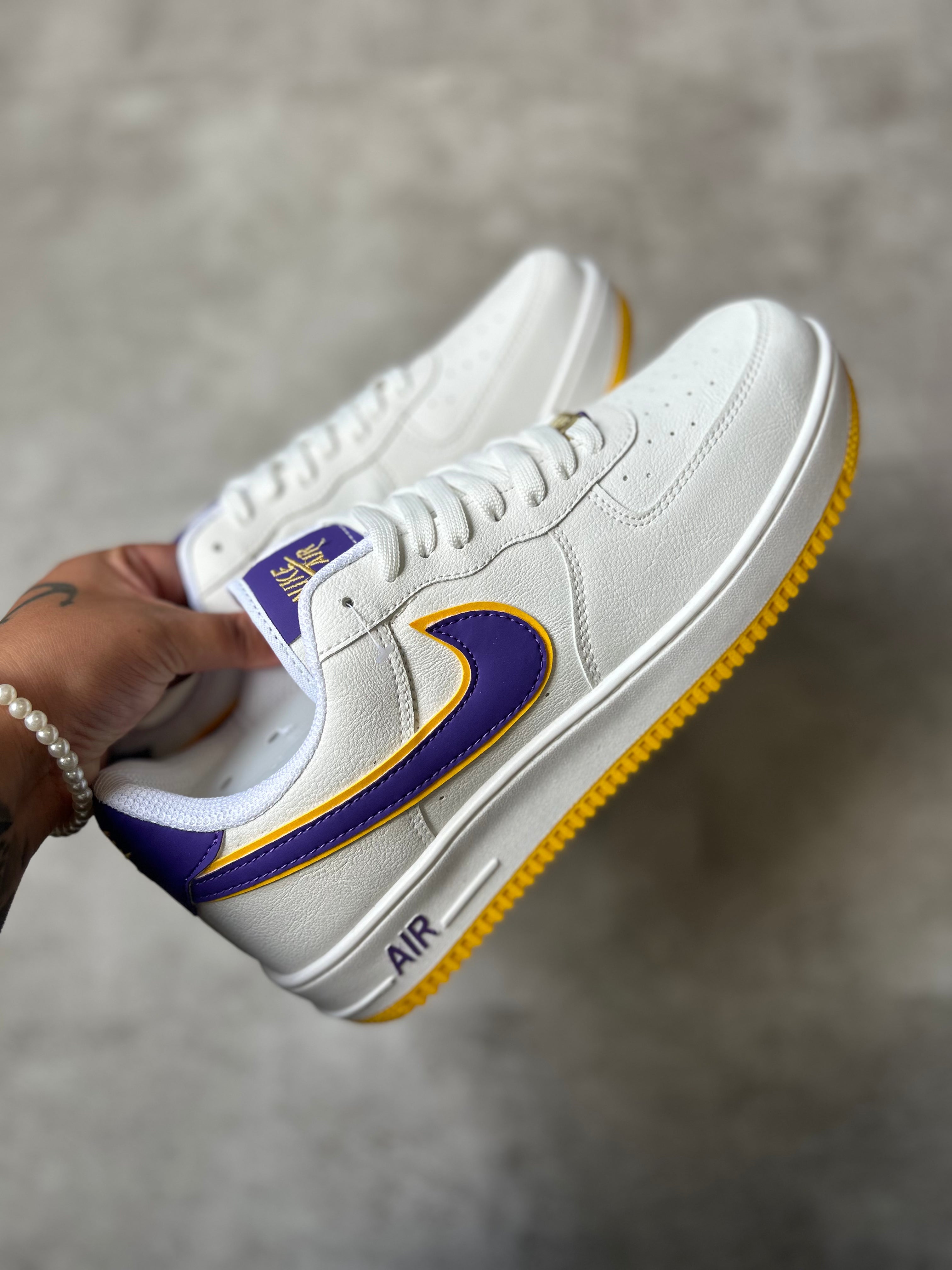 Nike Air Force 1 ’07-  LV8 Lakers