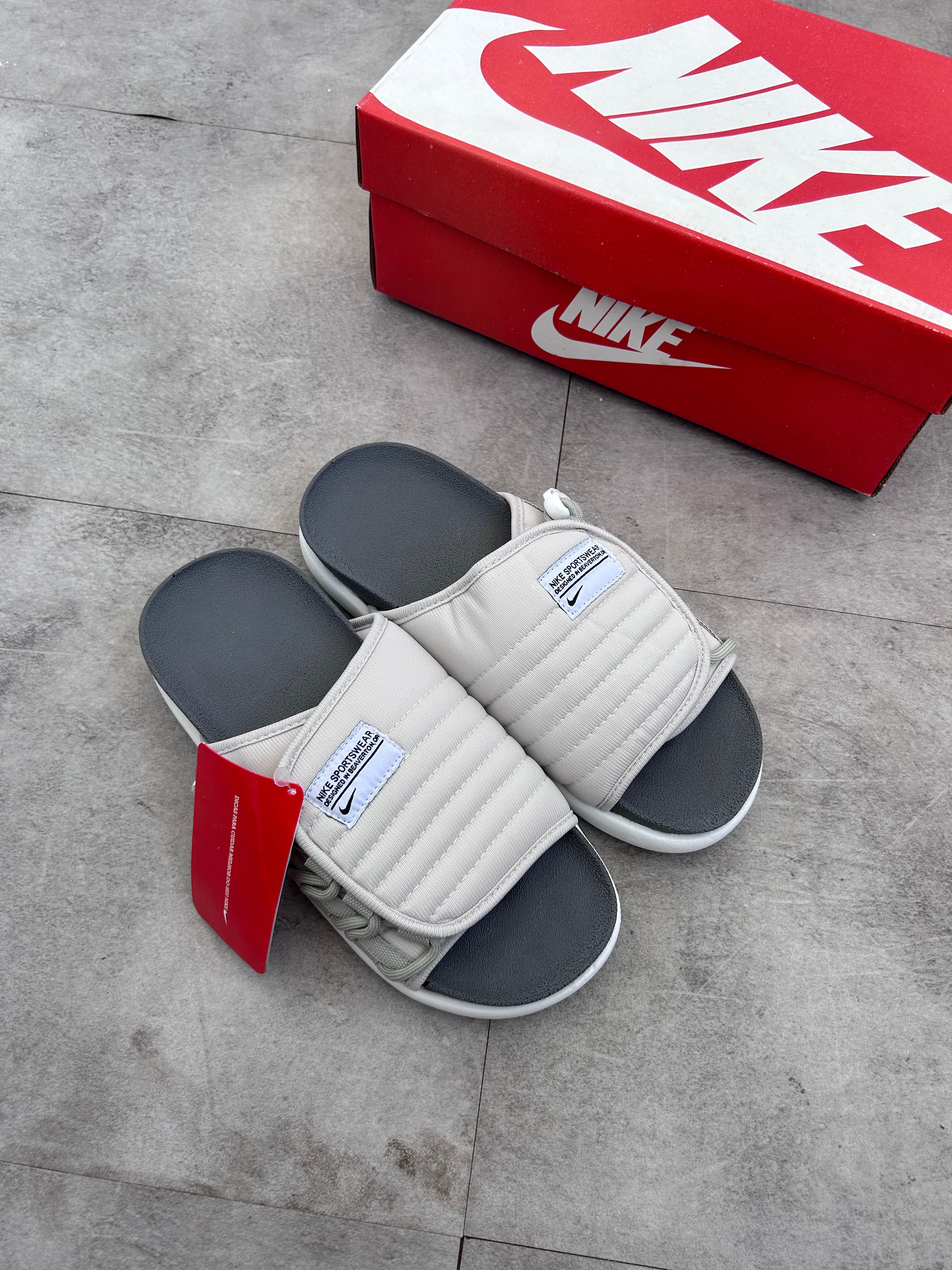 Nike Offline 2.0 – Light Bone/White