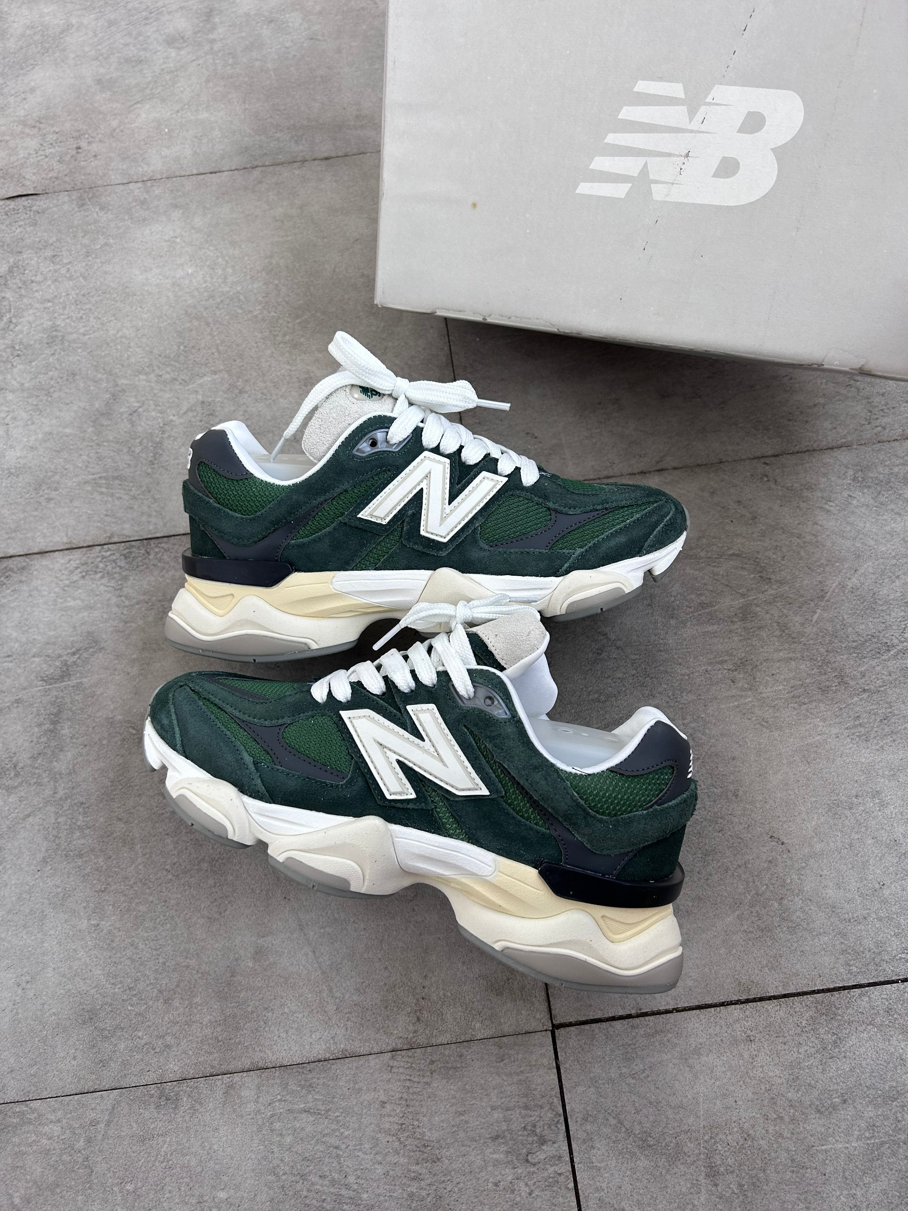 New Balance 9060 - Green (Dark Moss)