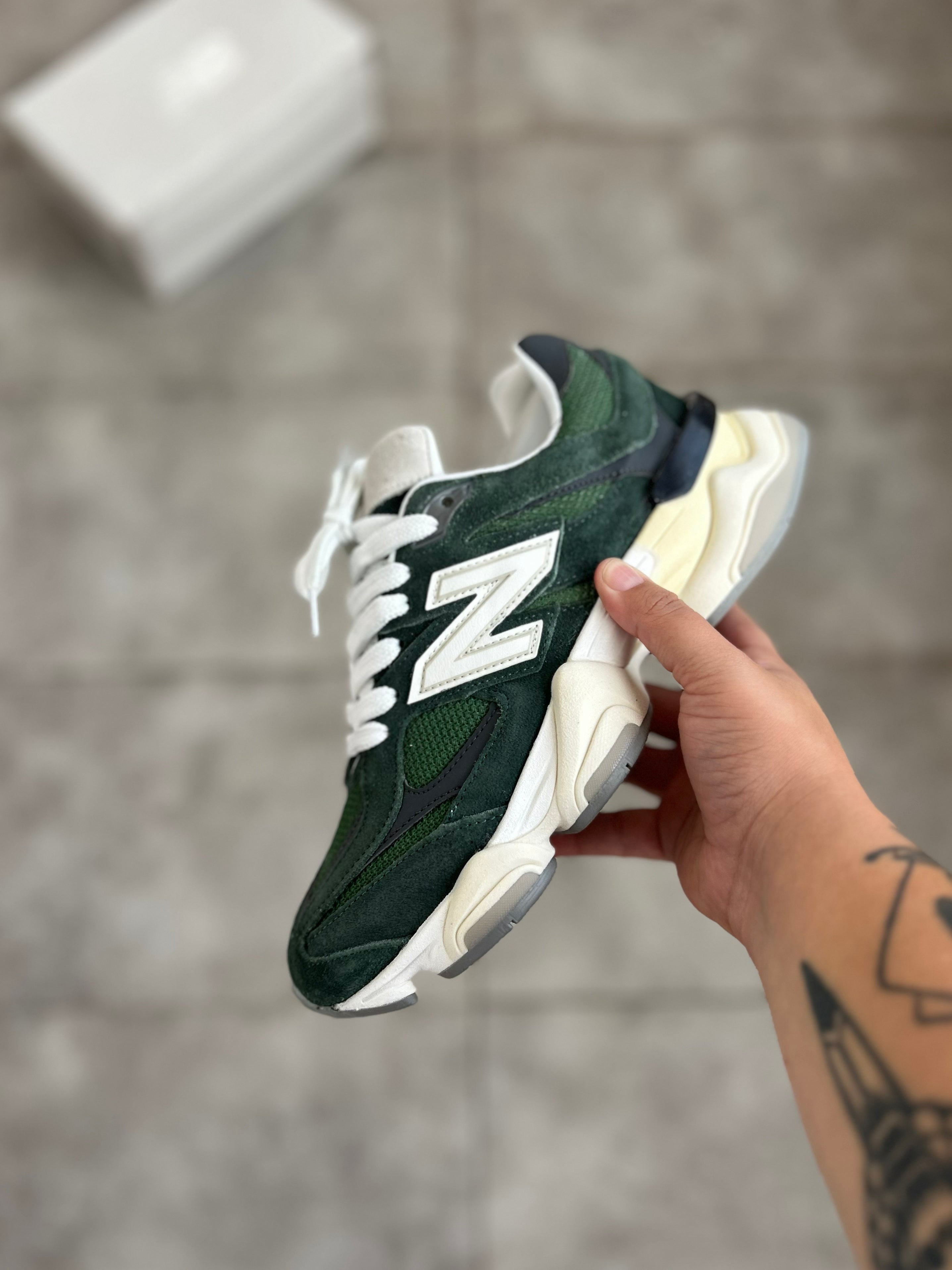 New Balance 9060 - Green (Dark Moss)
