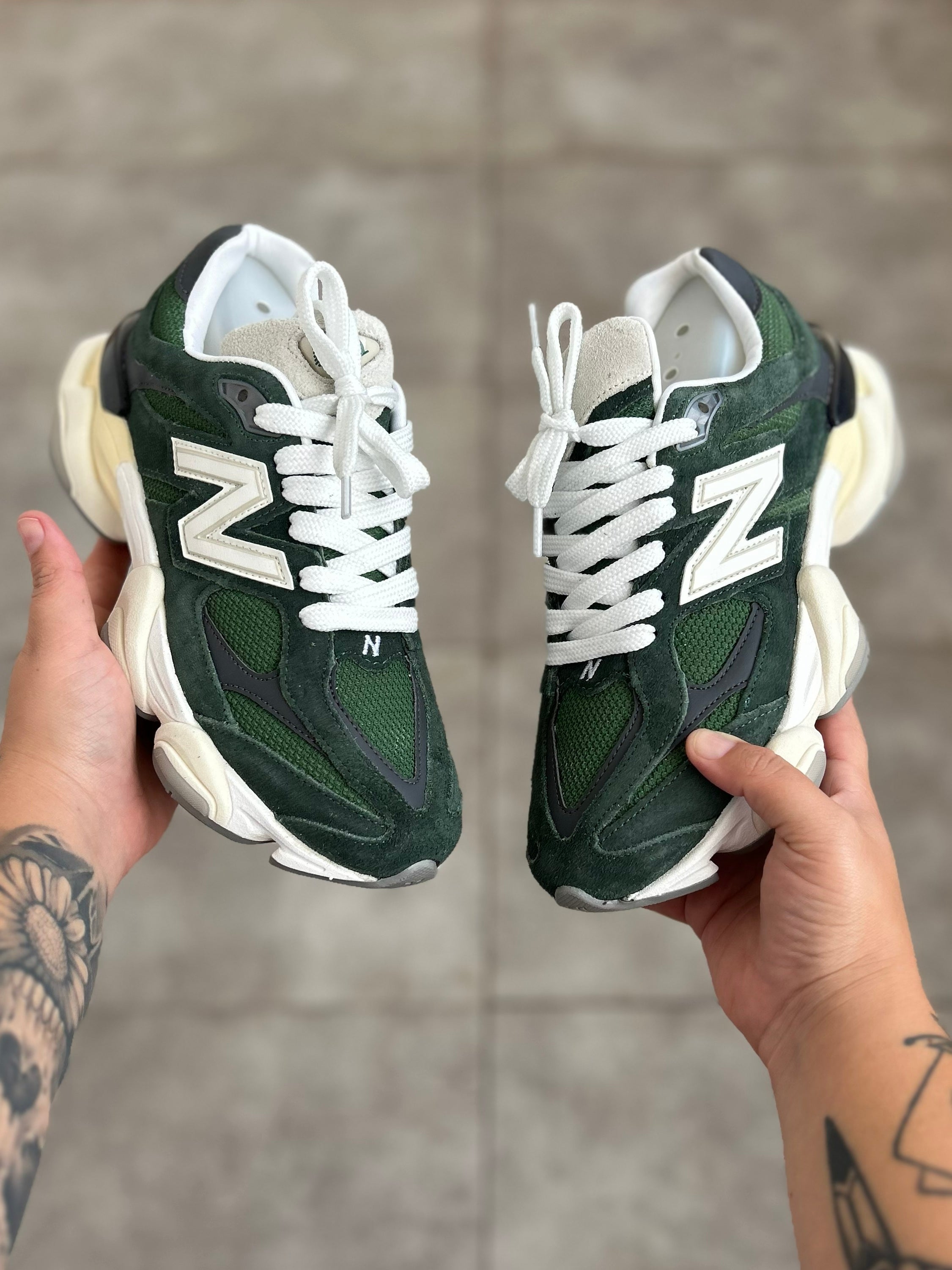 New Balance 9060 - Green (Dark Moss)