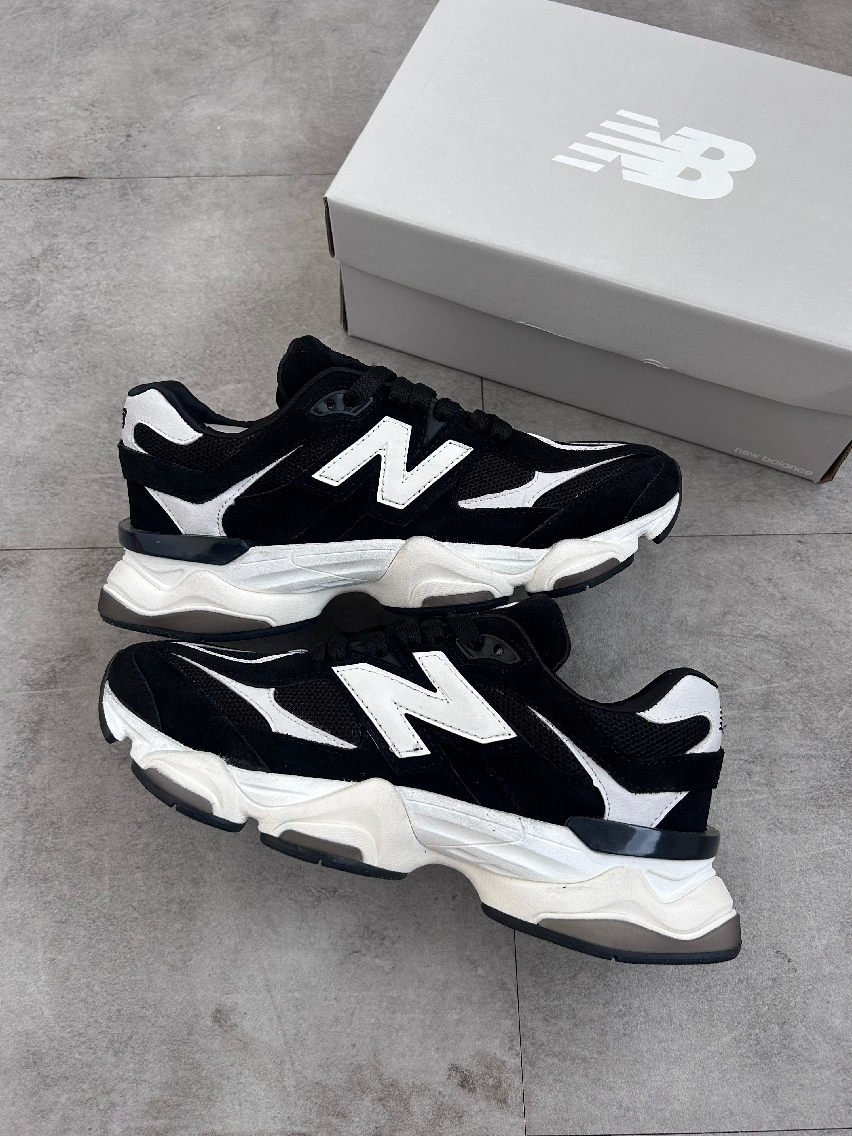 New Balance 9060 - Black White