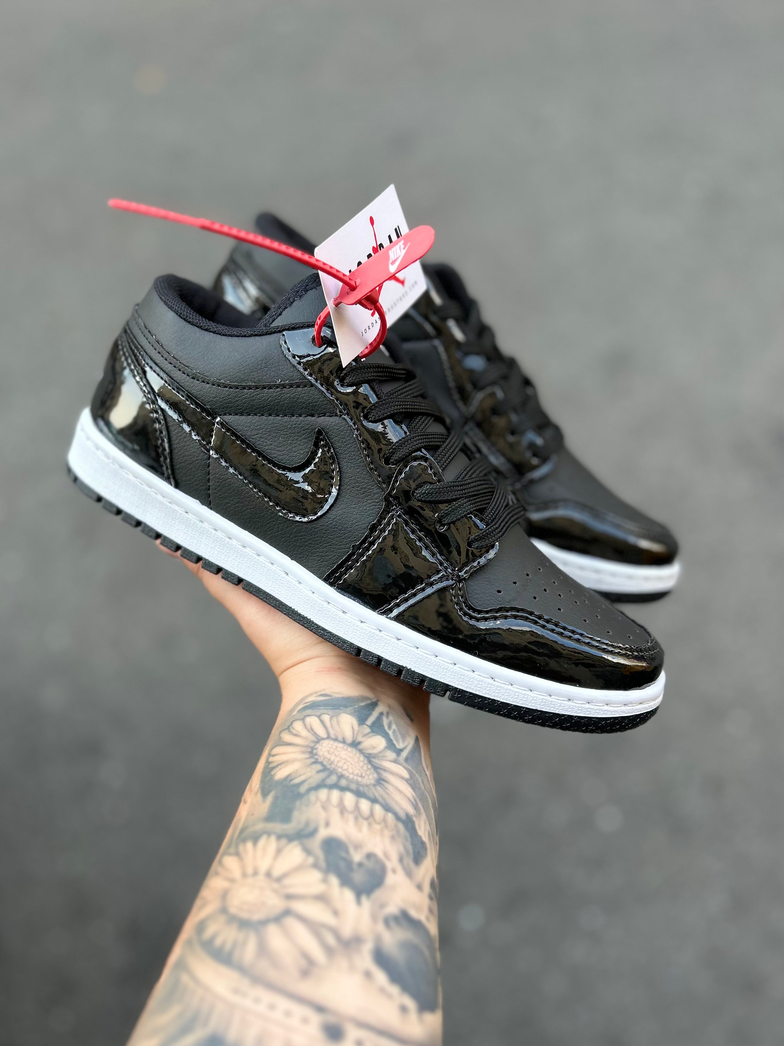 Air Jordan 1 Low SE - Patent Black