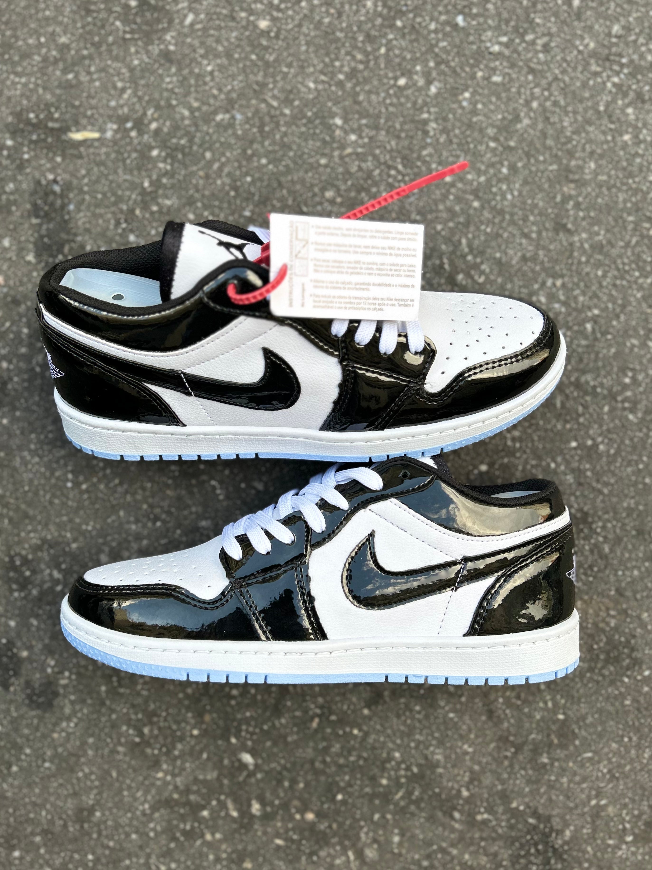 Air Jordan 1 Low SE - Patent Panda