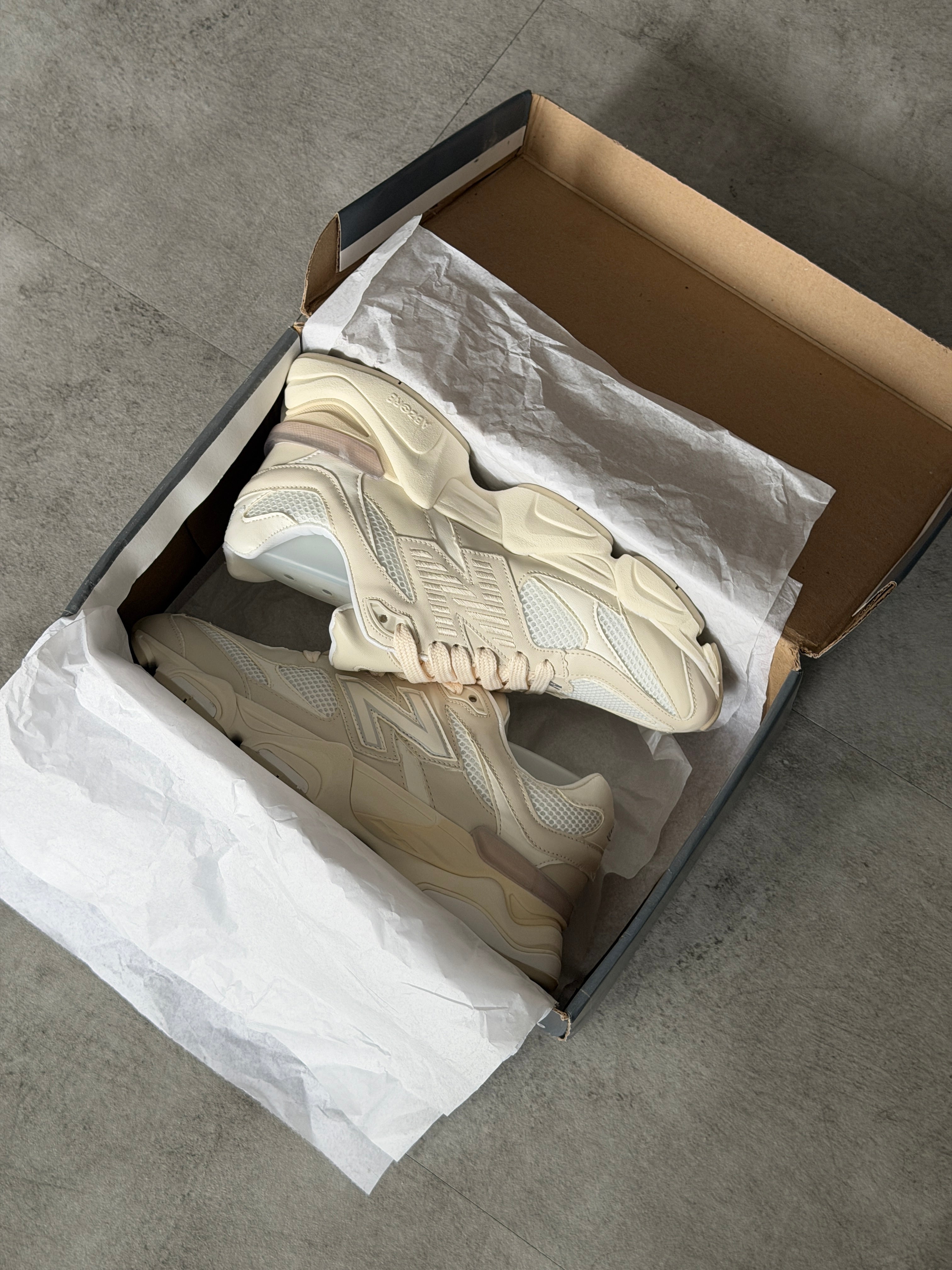 New Balance 9060 - Sea Salt / Linen