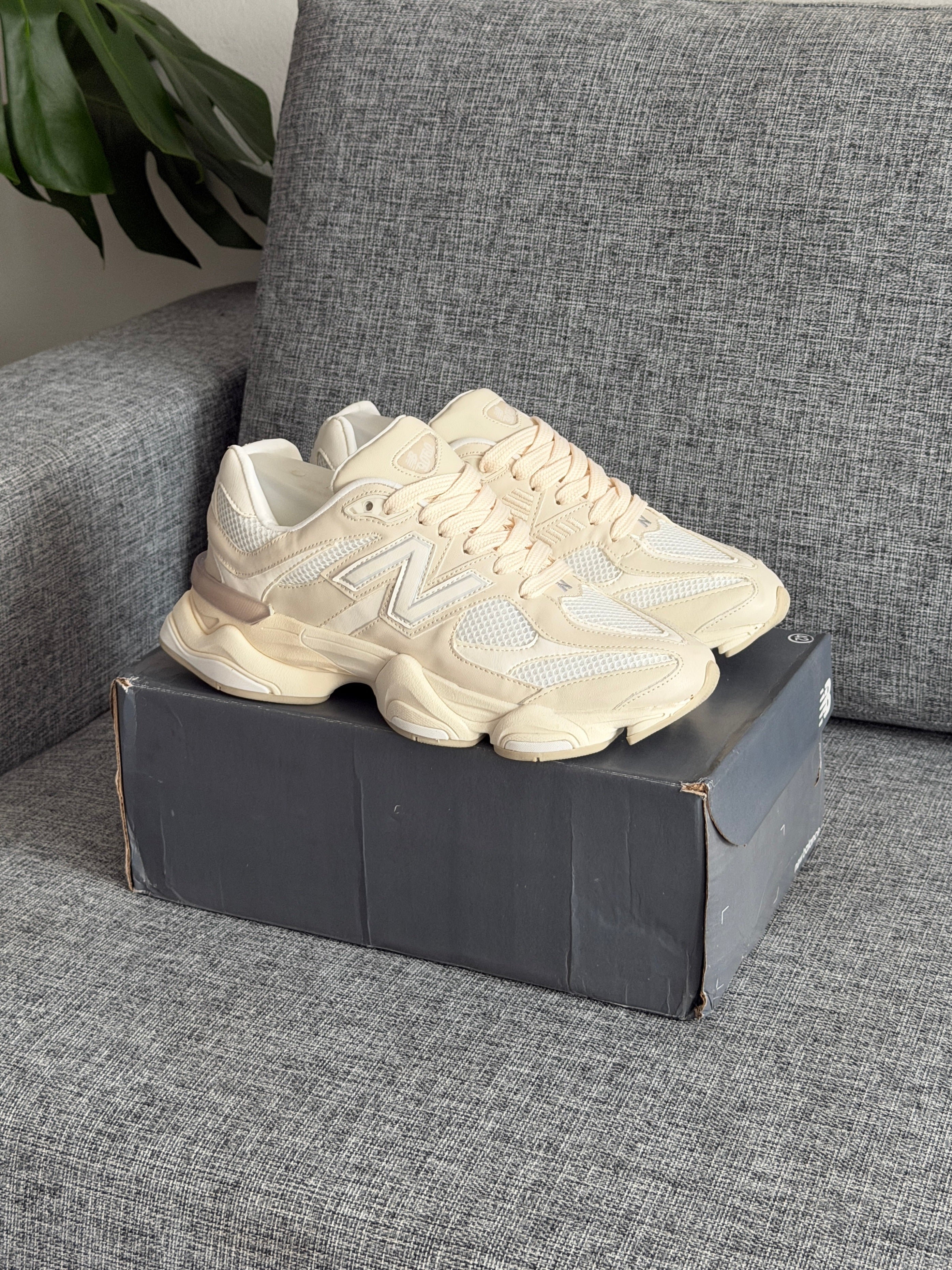 New Balance 9060 - Sea Salt / Linen