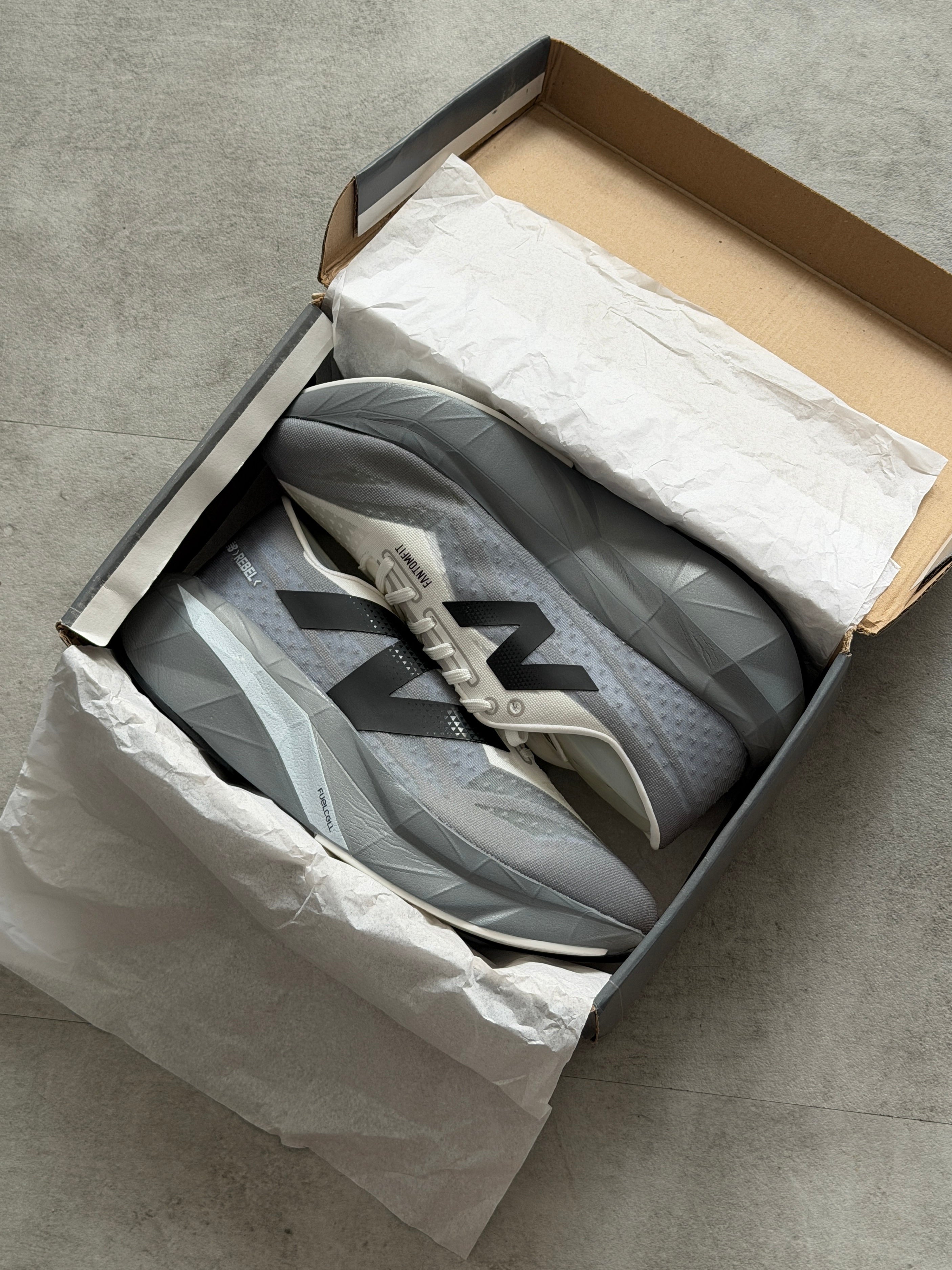 New Balance FuelCell SuperComp Elite v5 - Grey Matter