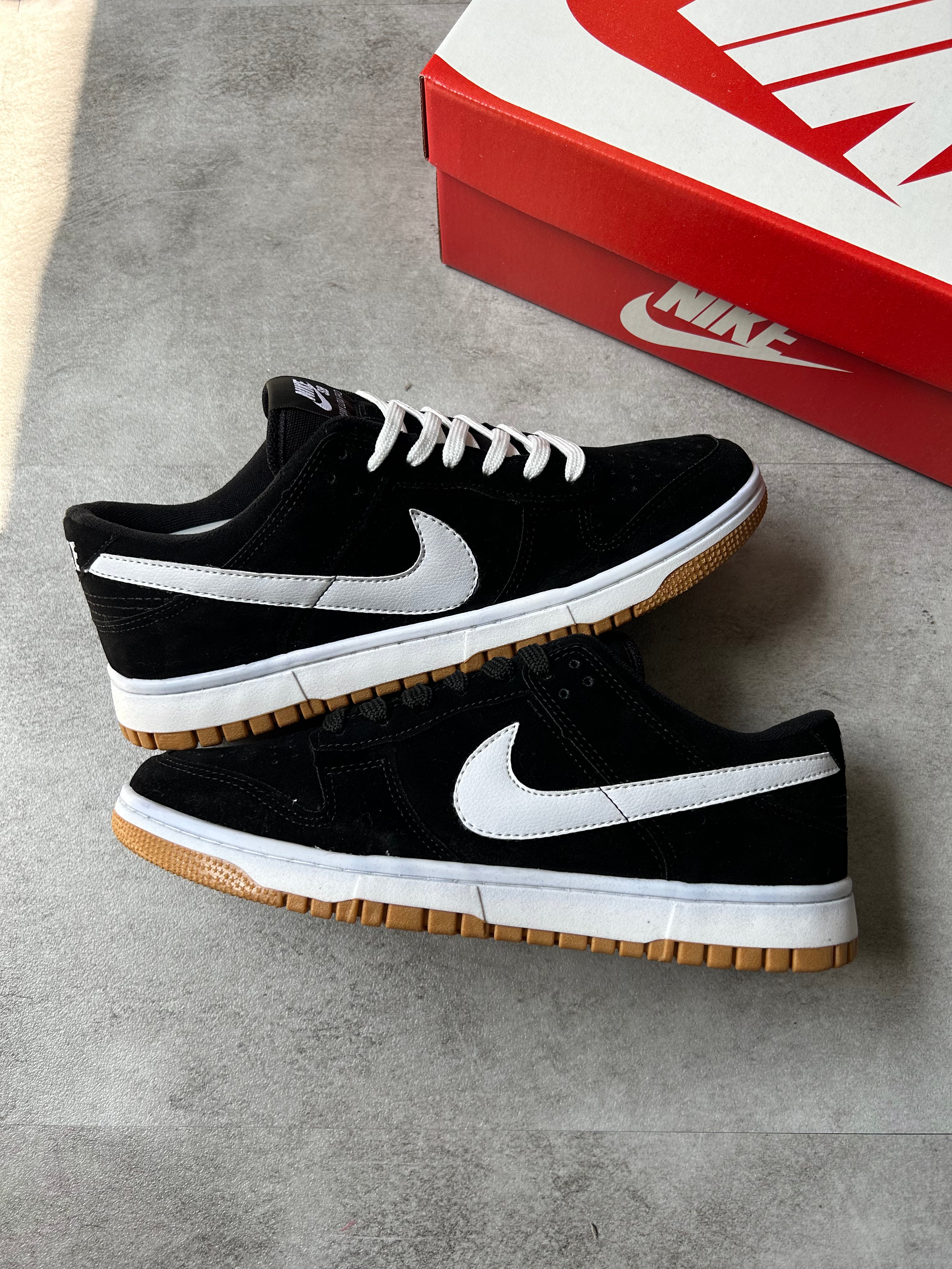 Nike SB Dunk Low Pro - Black Gum