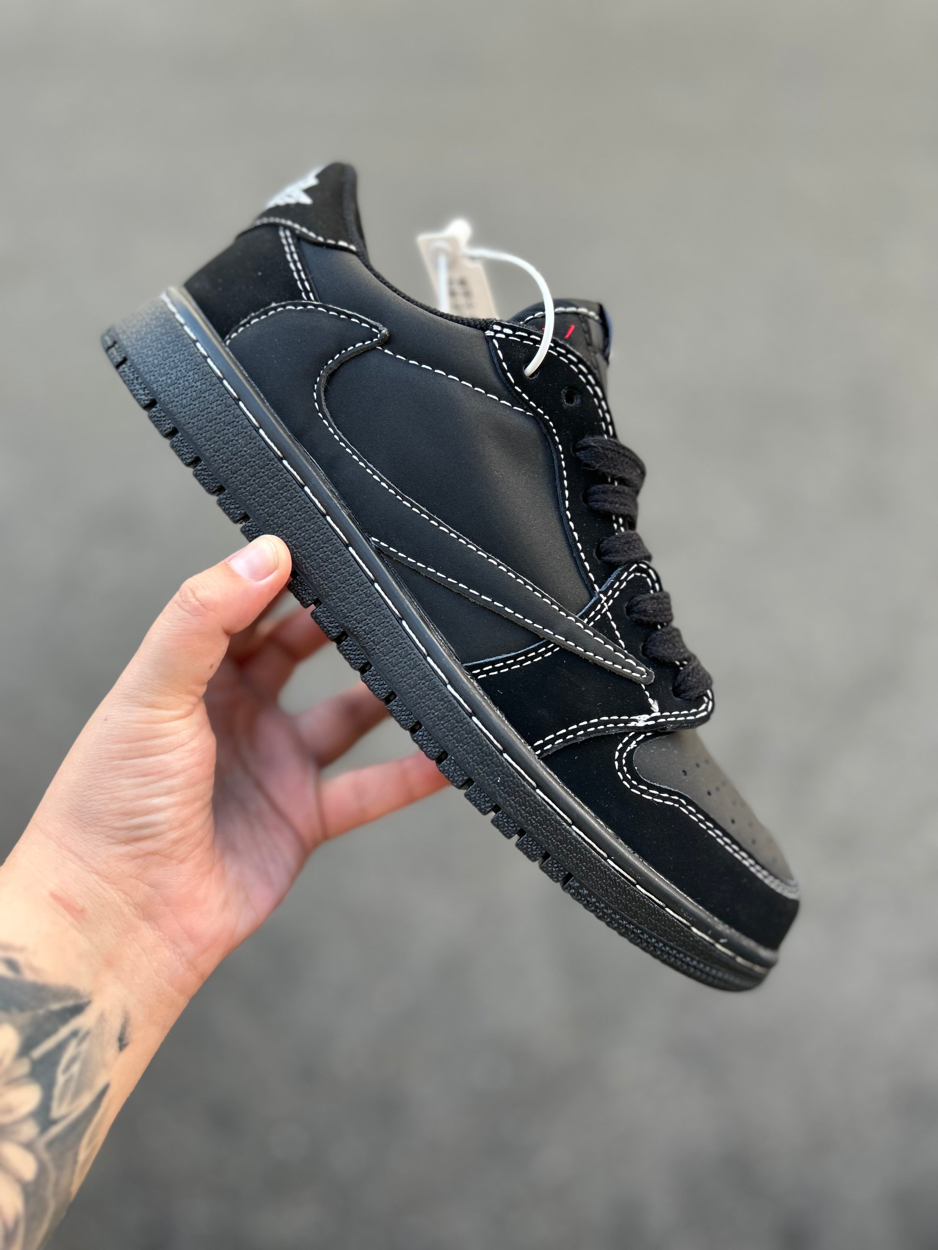 Air Jordan 1 Low OG x Travis Scott Black Phantom Contrast Stitch