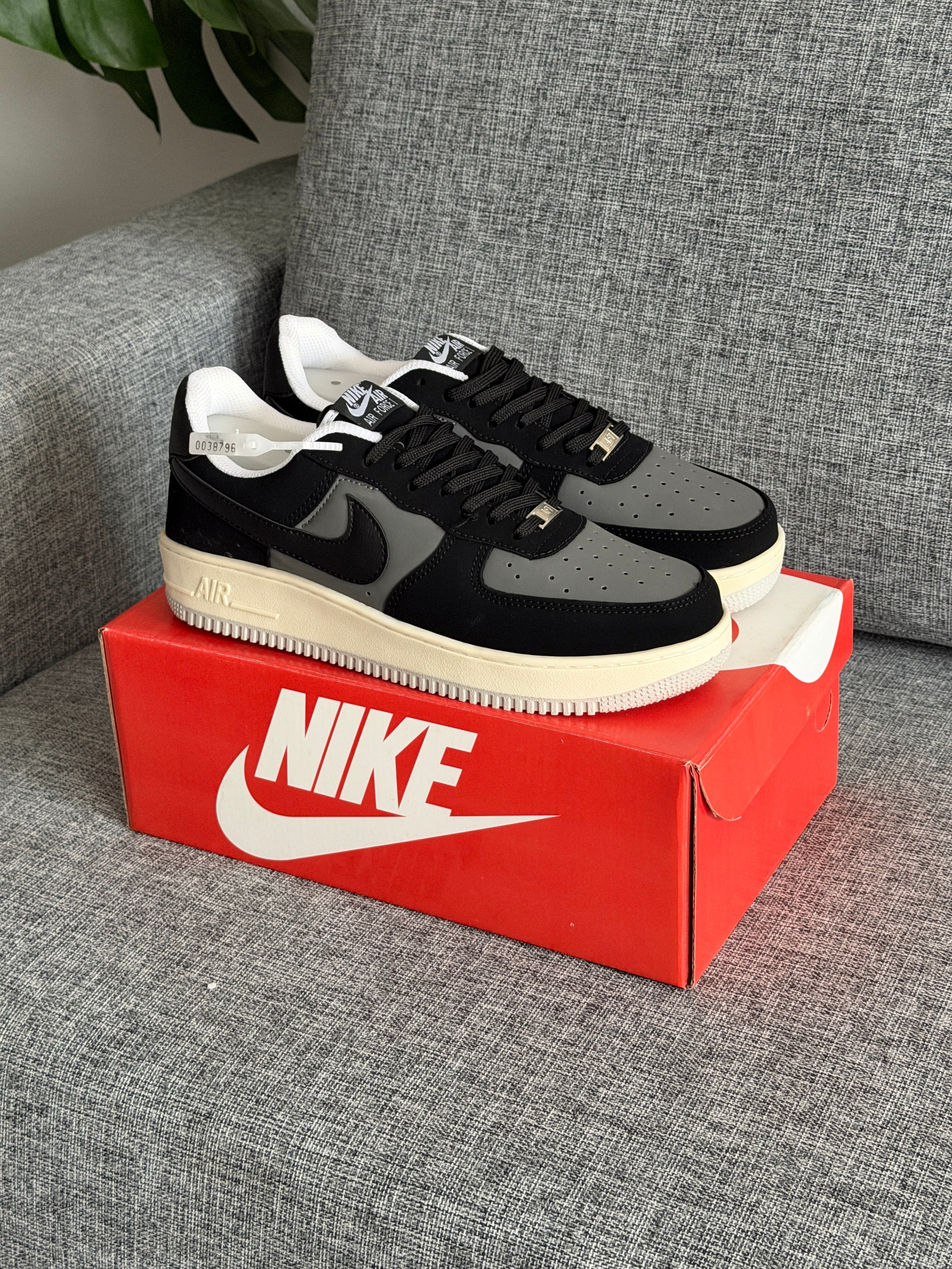 Nike Air Force 1 ’07 - Black/Cool Grey