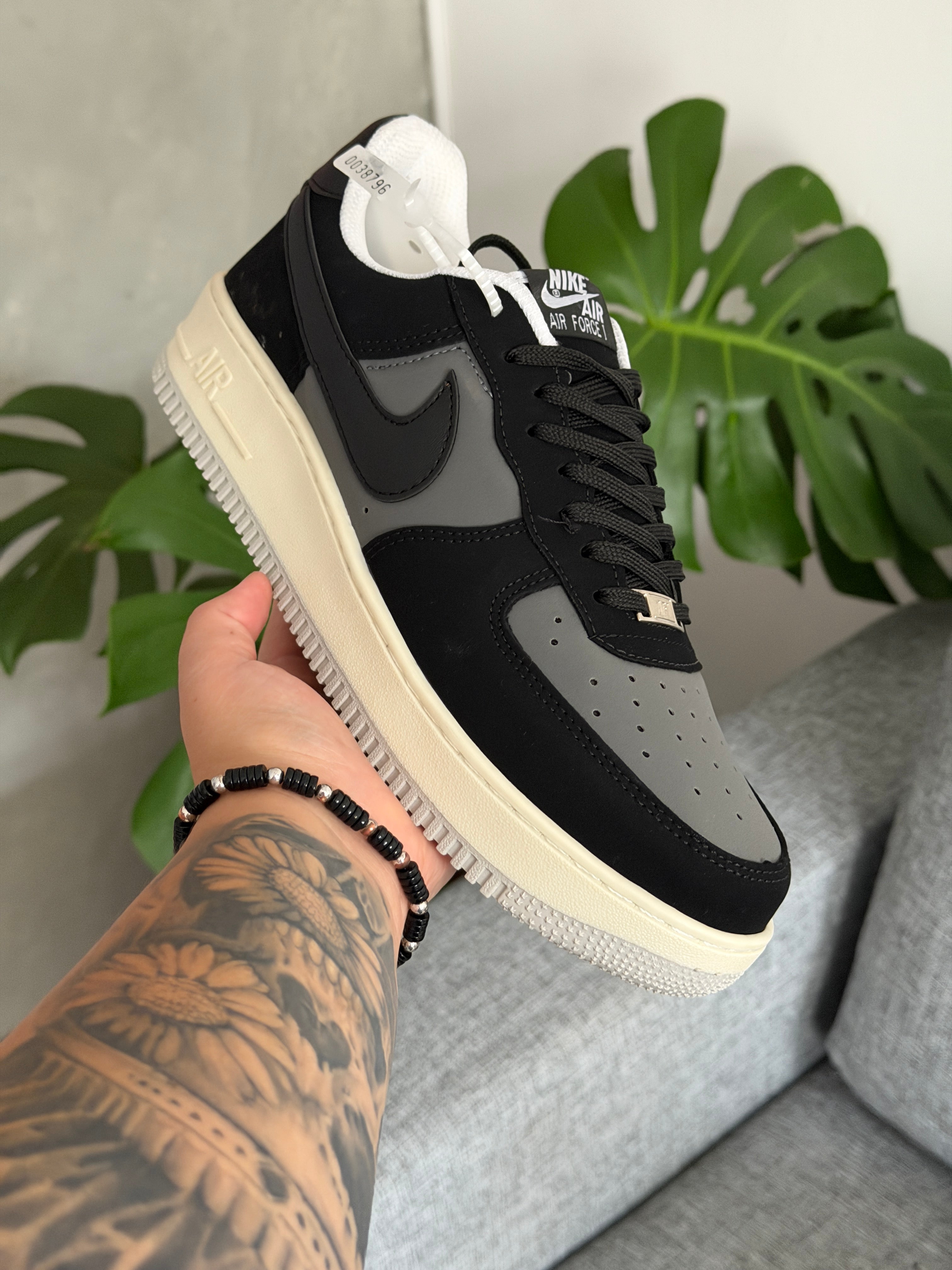 Nike Air Force 1 ’07 - Black/Cool Grey