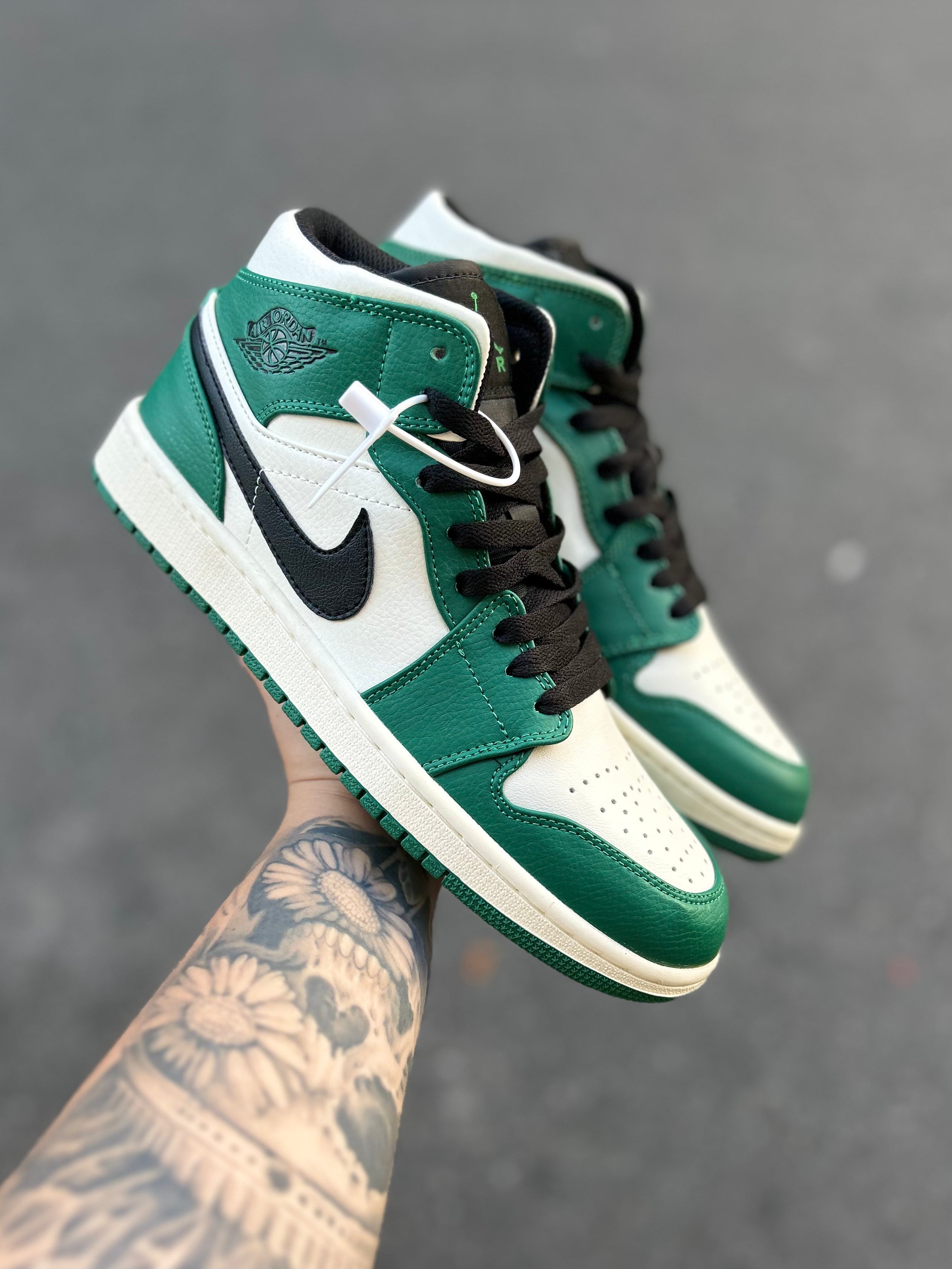 Air Jordan 1 Mid - Lucky Green