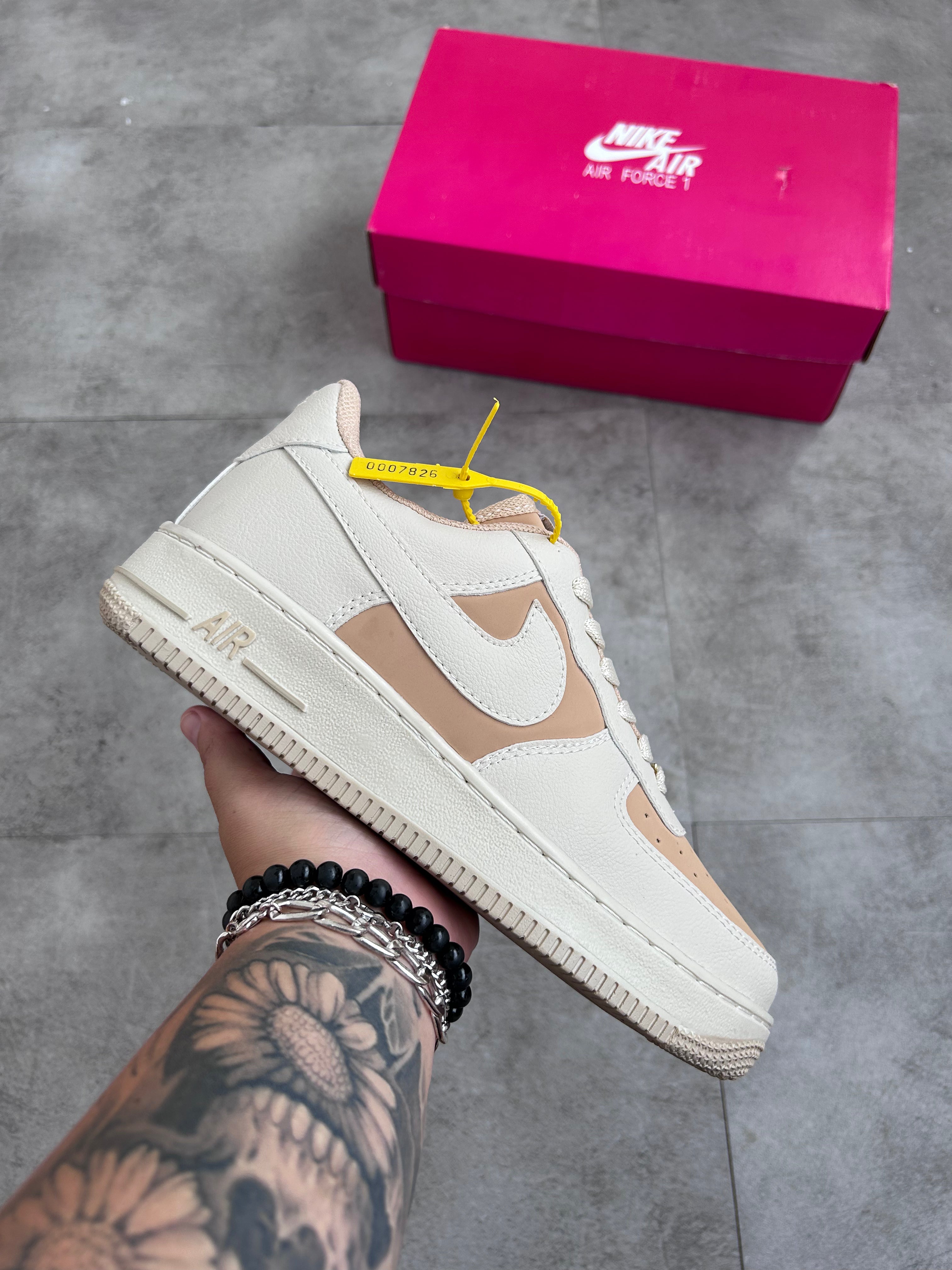 Nike Air Force 1 ’07 - Sail / Pink Foam