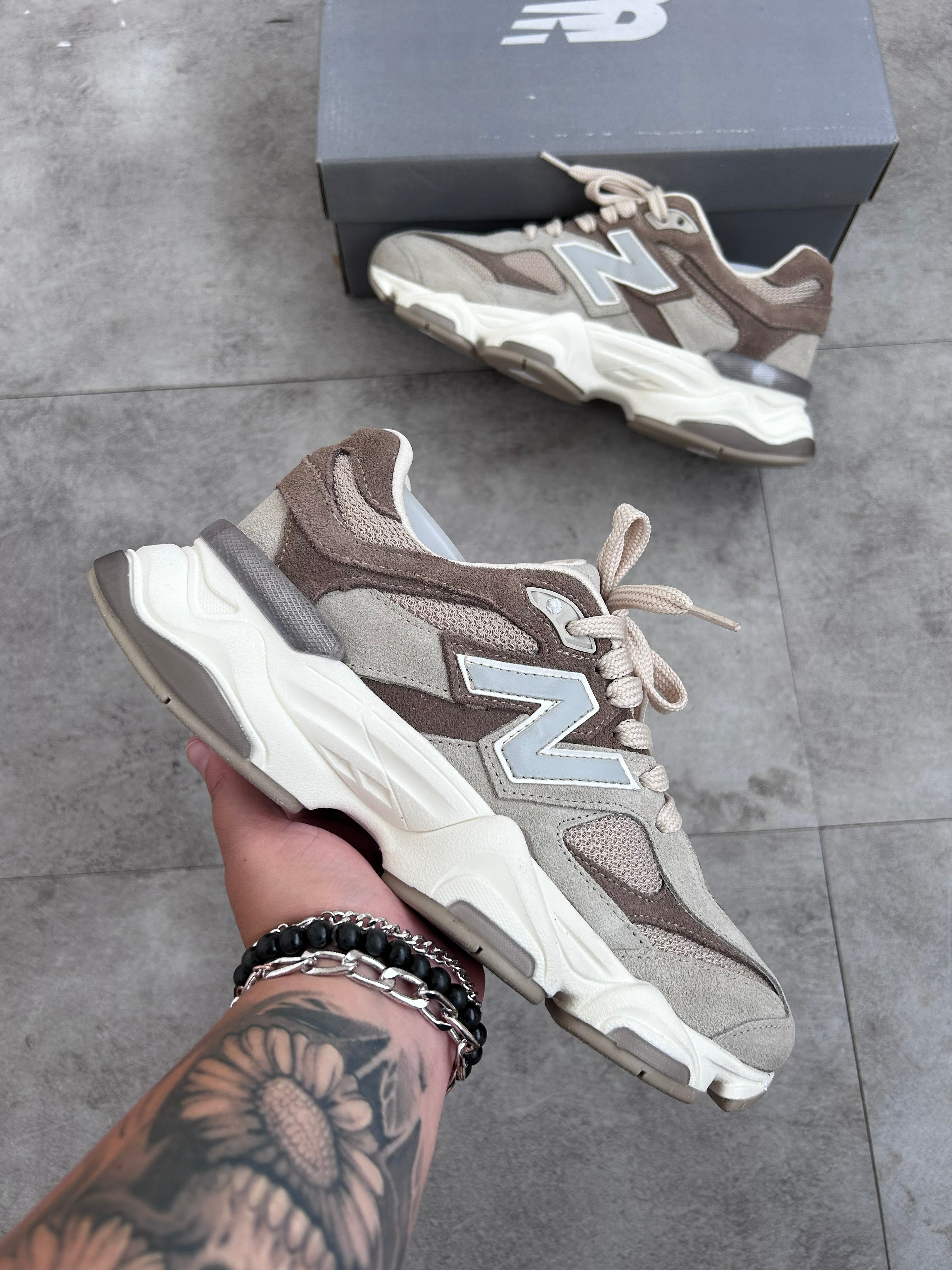 New Balance 9060 - Driftwood / Mushroom