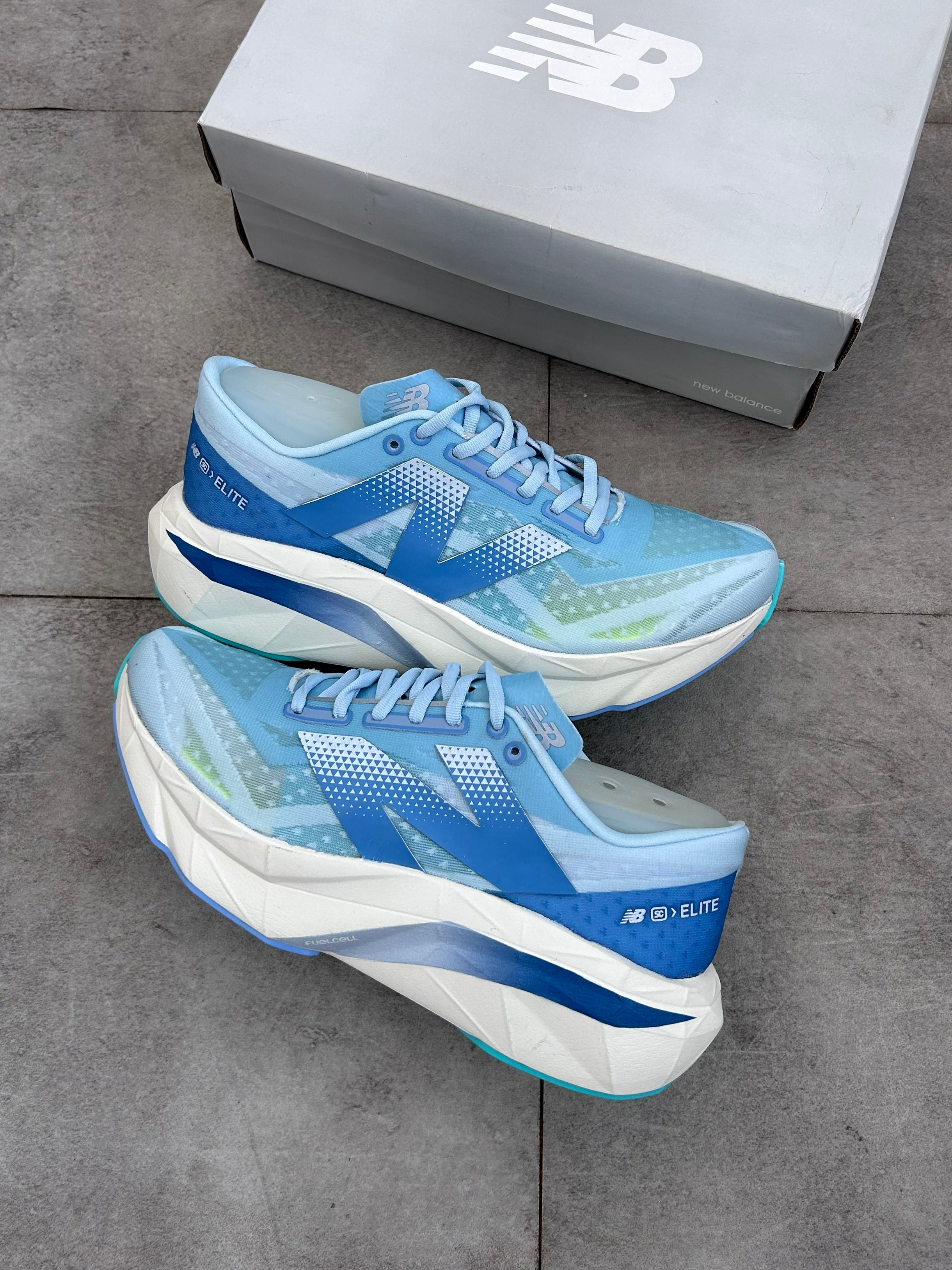 New Balance FuelCell SuperComp Elite v5 - Blue/White