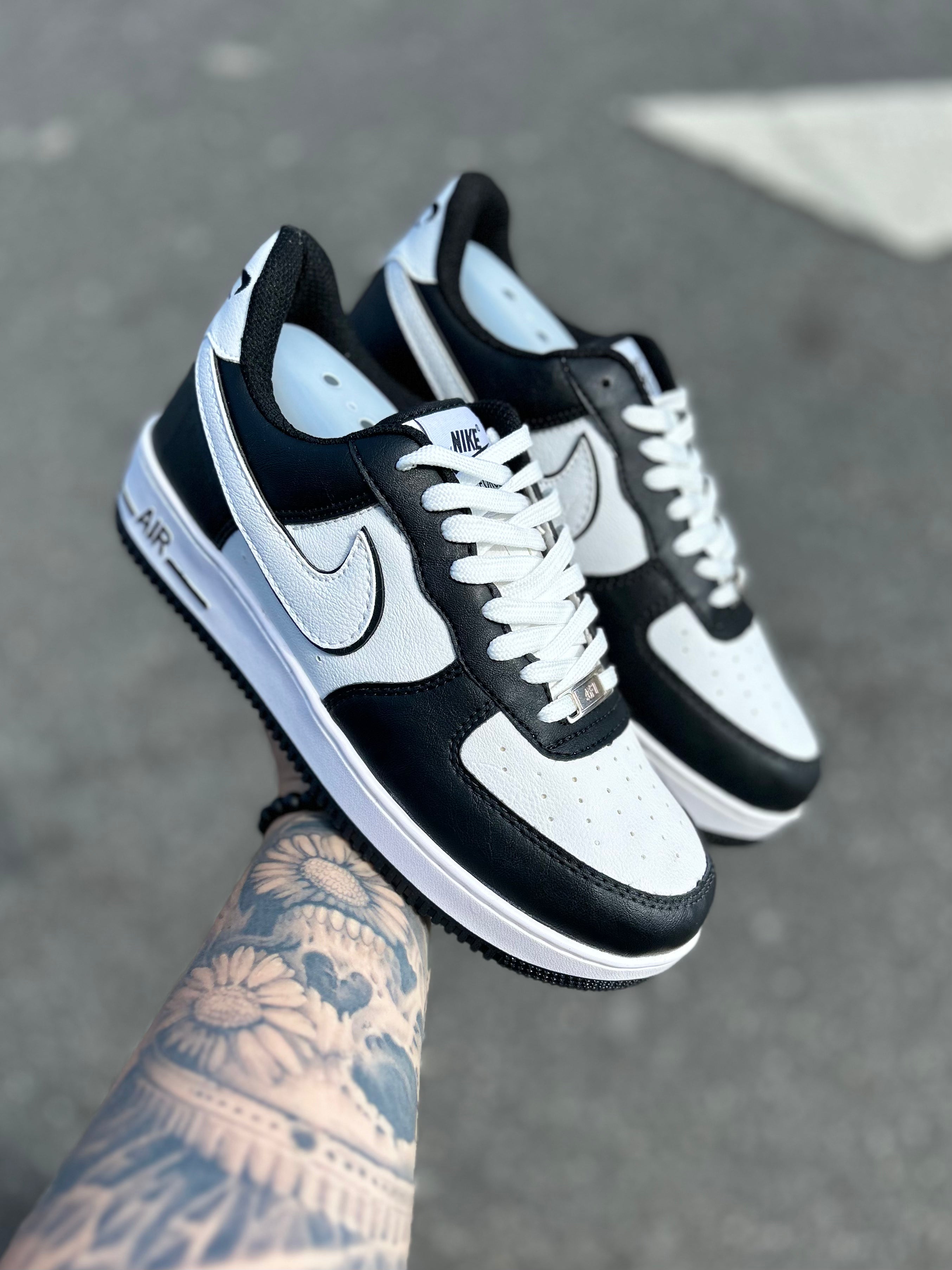 Nike Air Force 1 ’07 White/Black Mini Swoosh ( Panda Inverse )