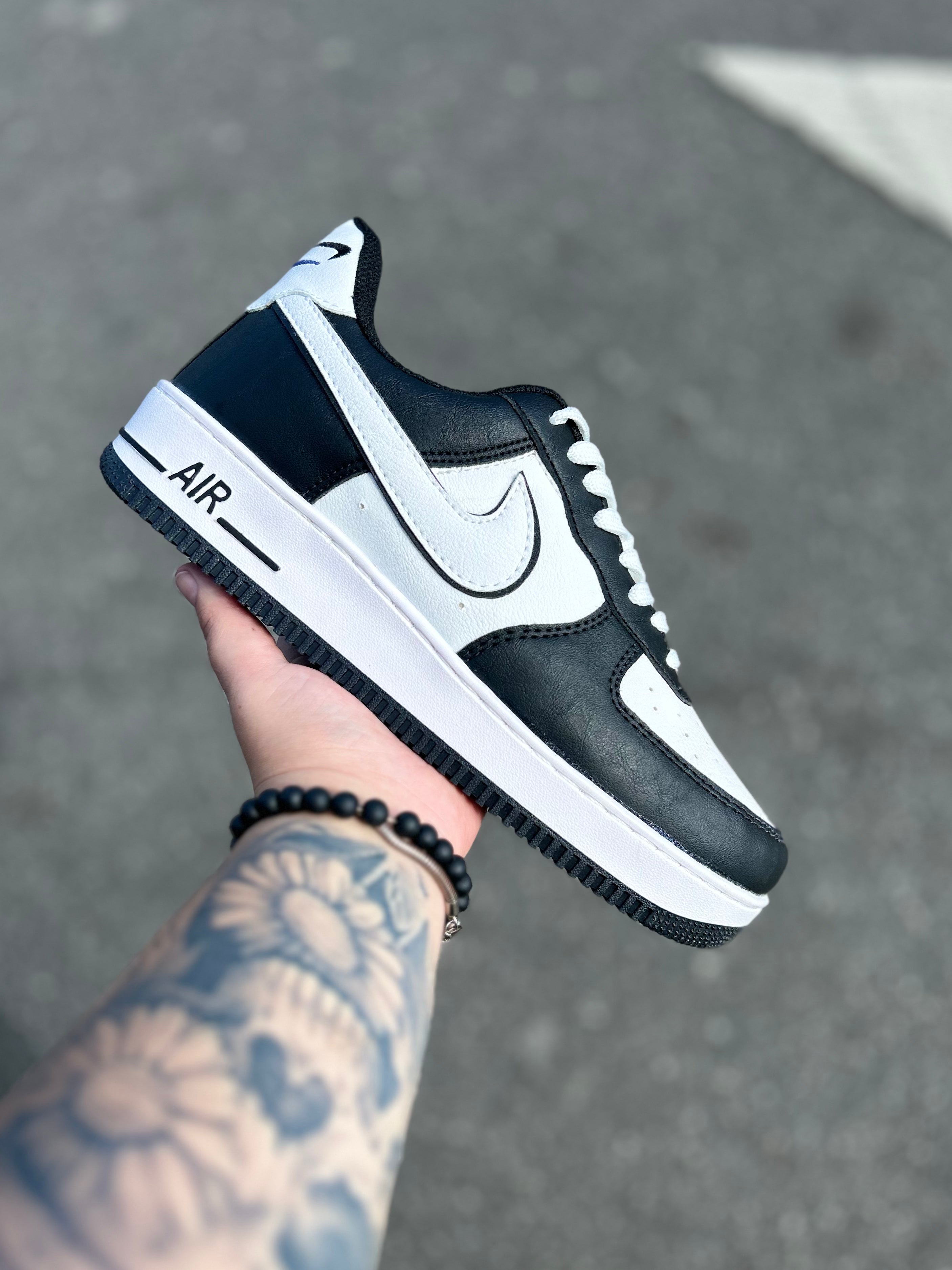 Nike Air Force 1 ’07 White/Black Mini Swoosh ( Panda Inverse )
