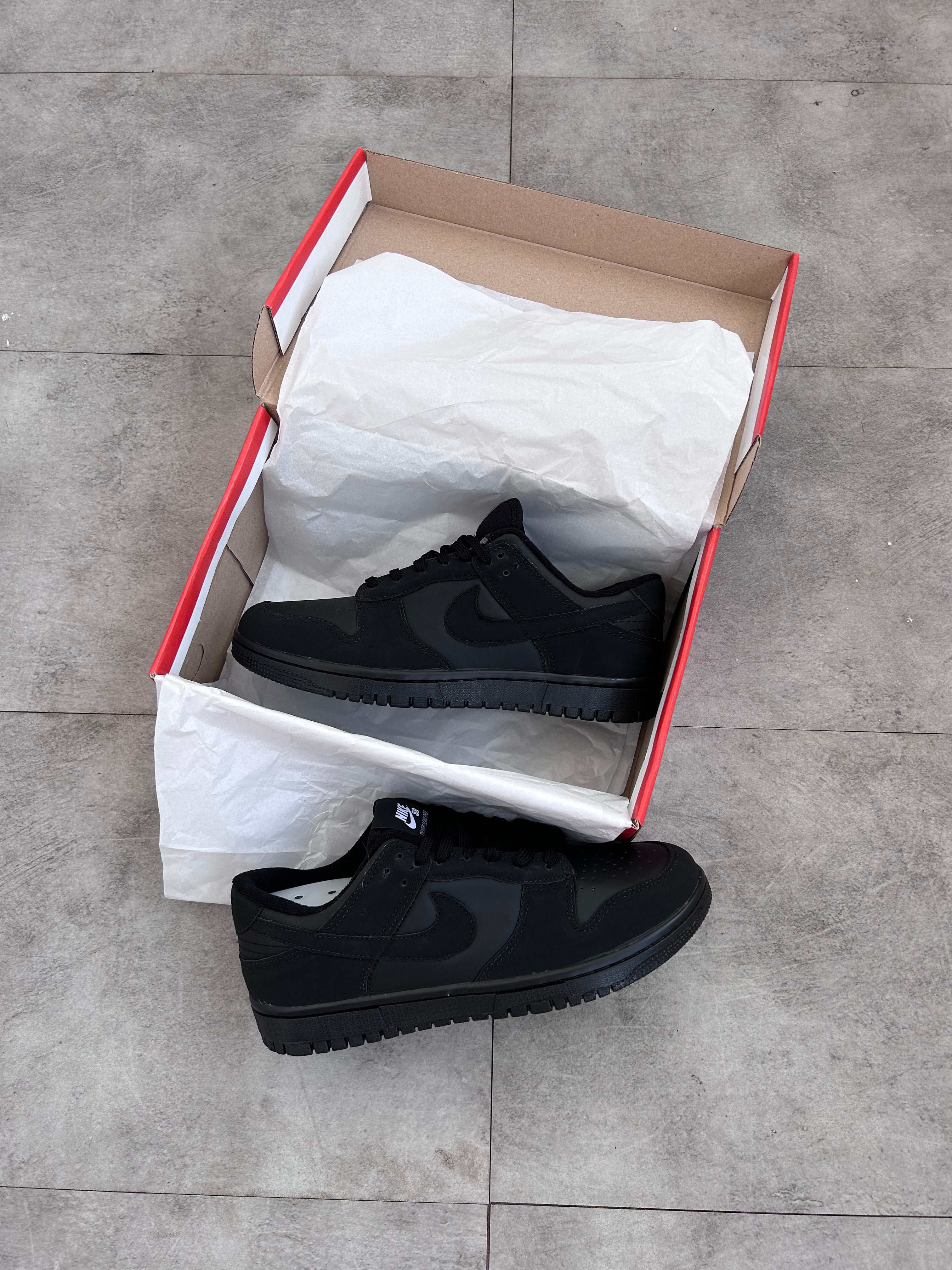 Nike Dunk Low - Retro Triple Black