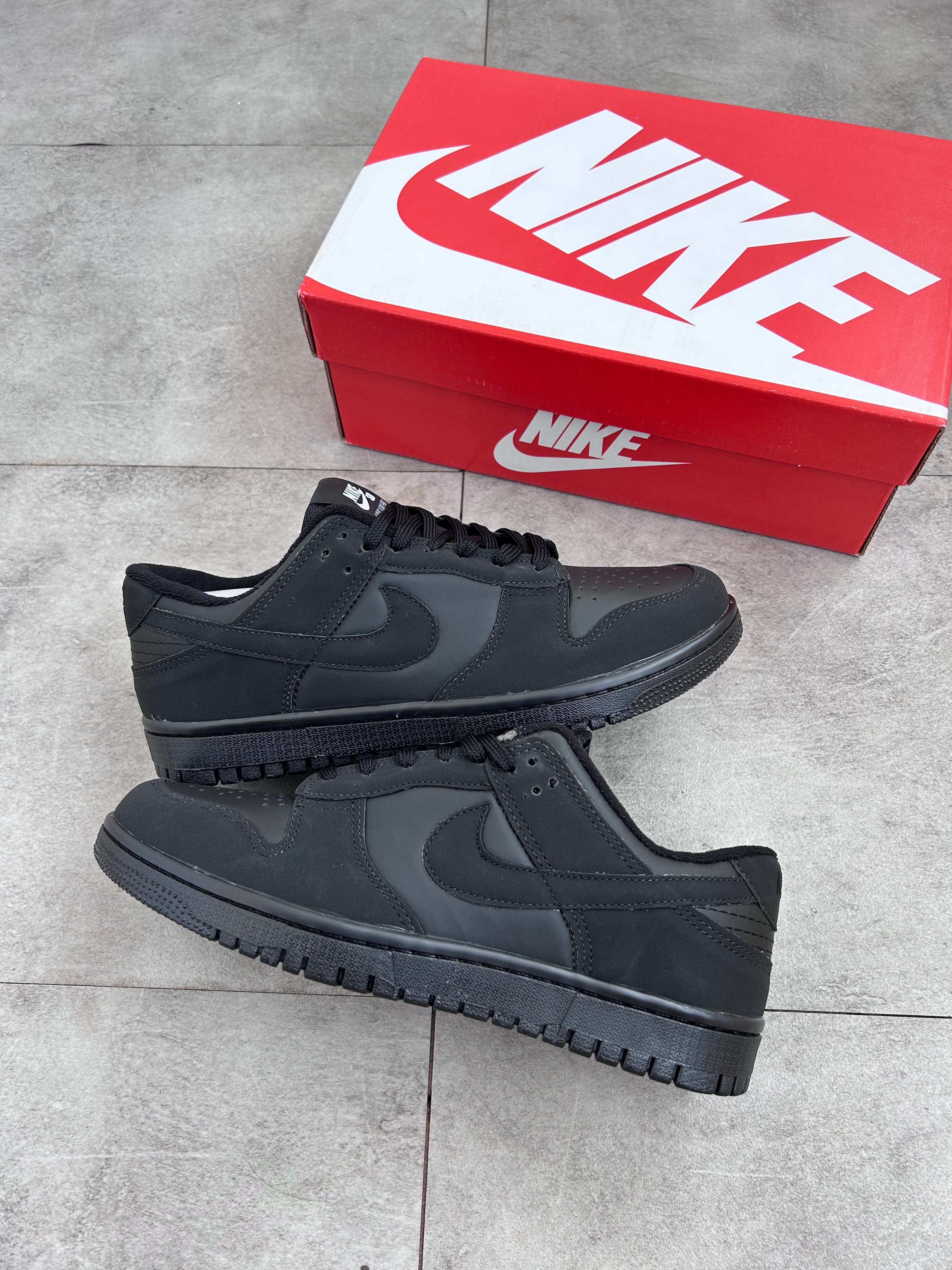 Nike Dunk Low - Retro Triple Black