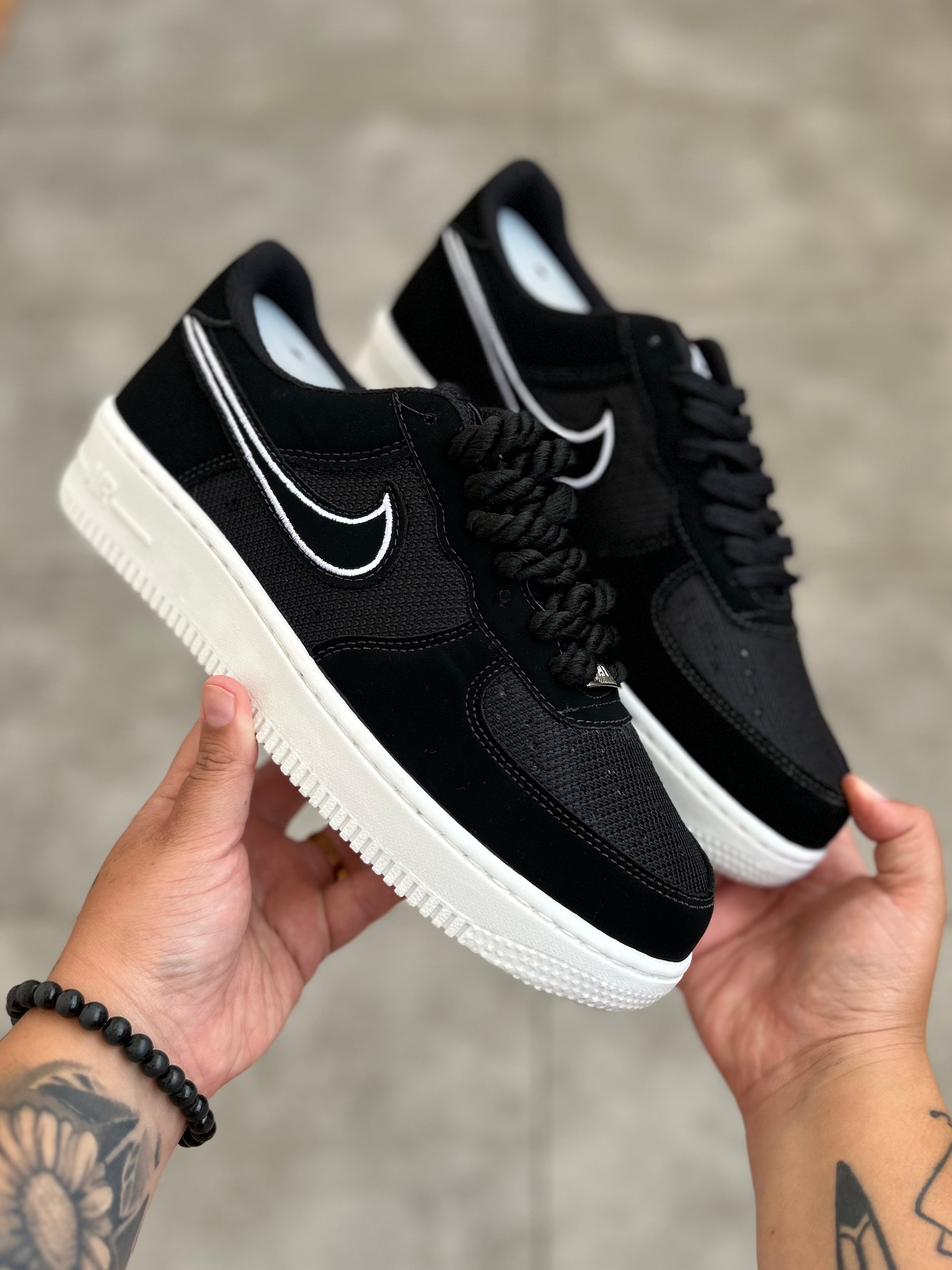 Nike Air Force 1 ’07 - LV8 Black/White Outline Swoosh