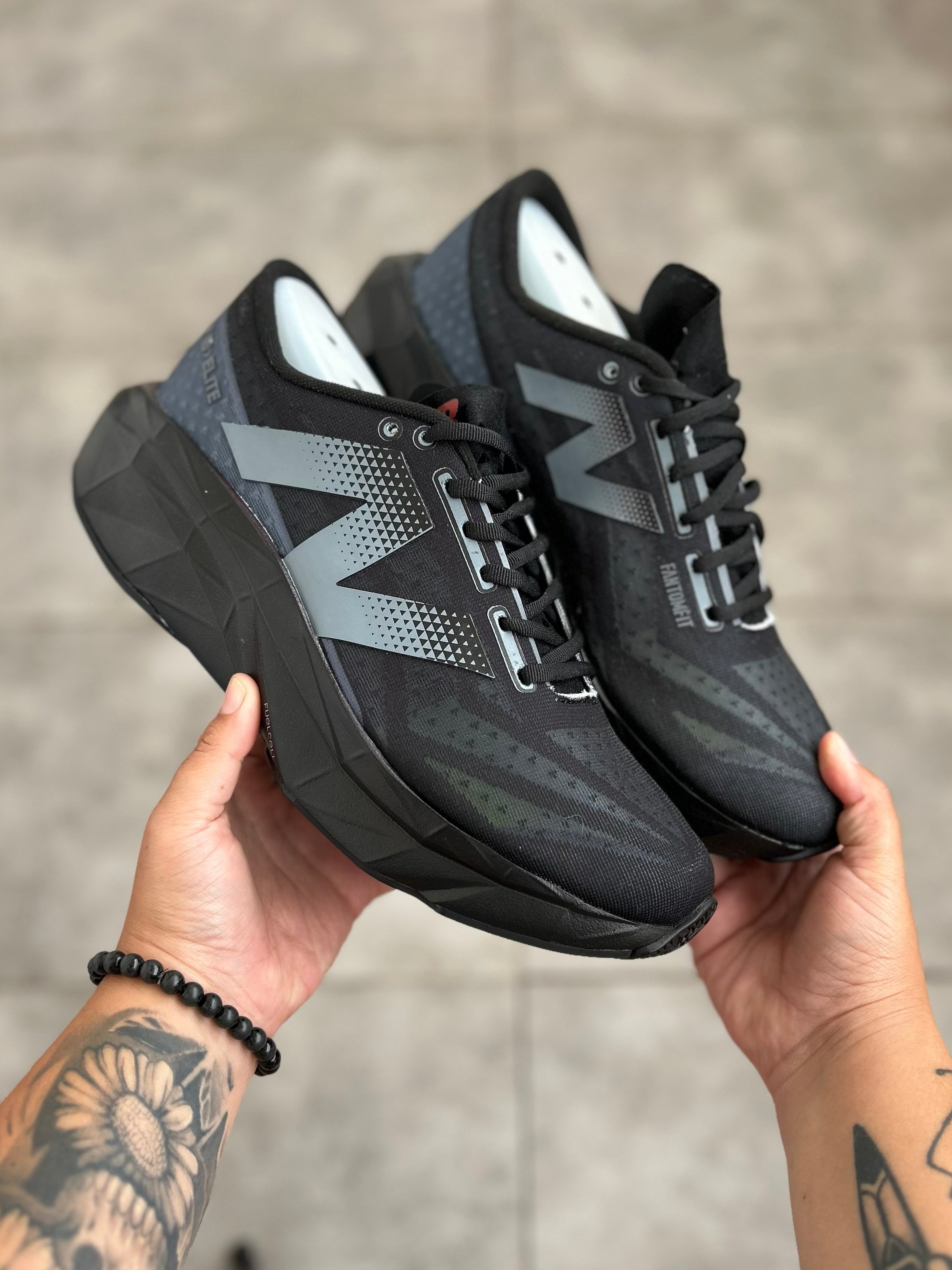 New Balance FuelCell SuperComp Elite v5 - Black/Grey