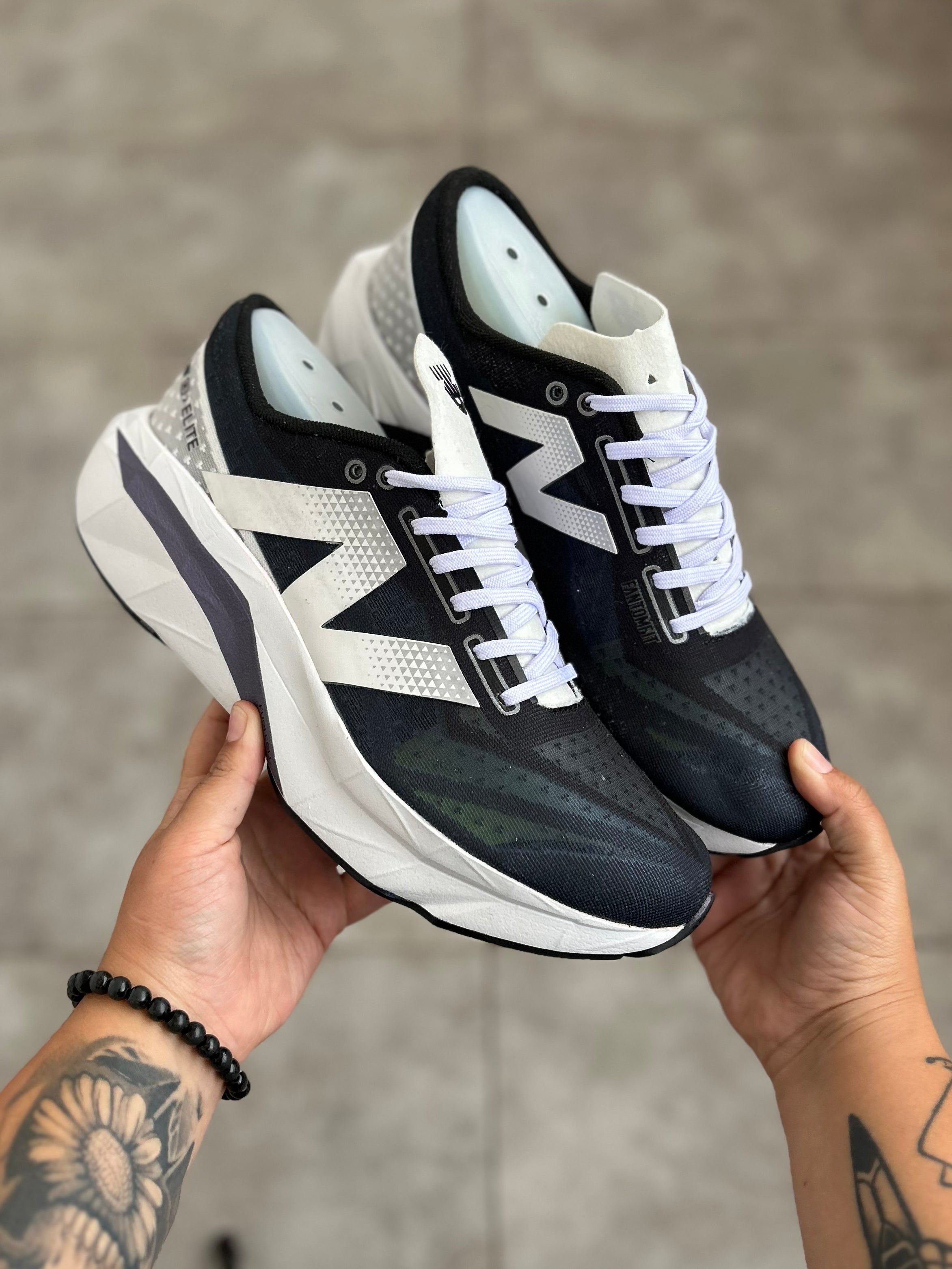 New Balance FuelCell SuperComp Elite v5 - Black/Silver