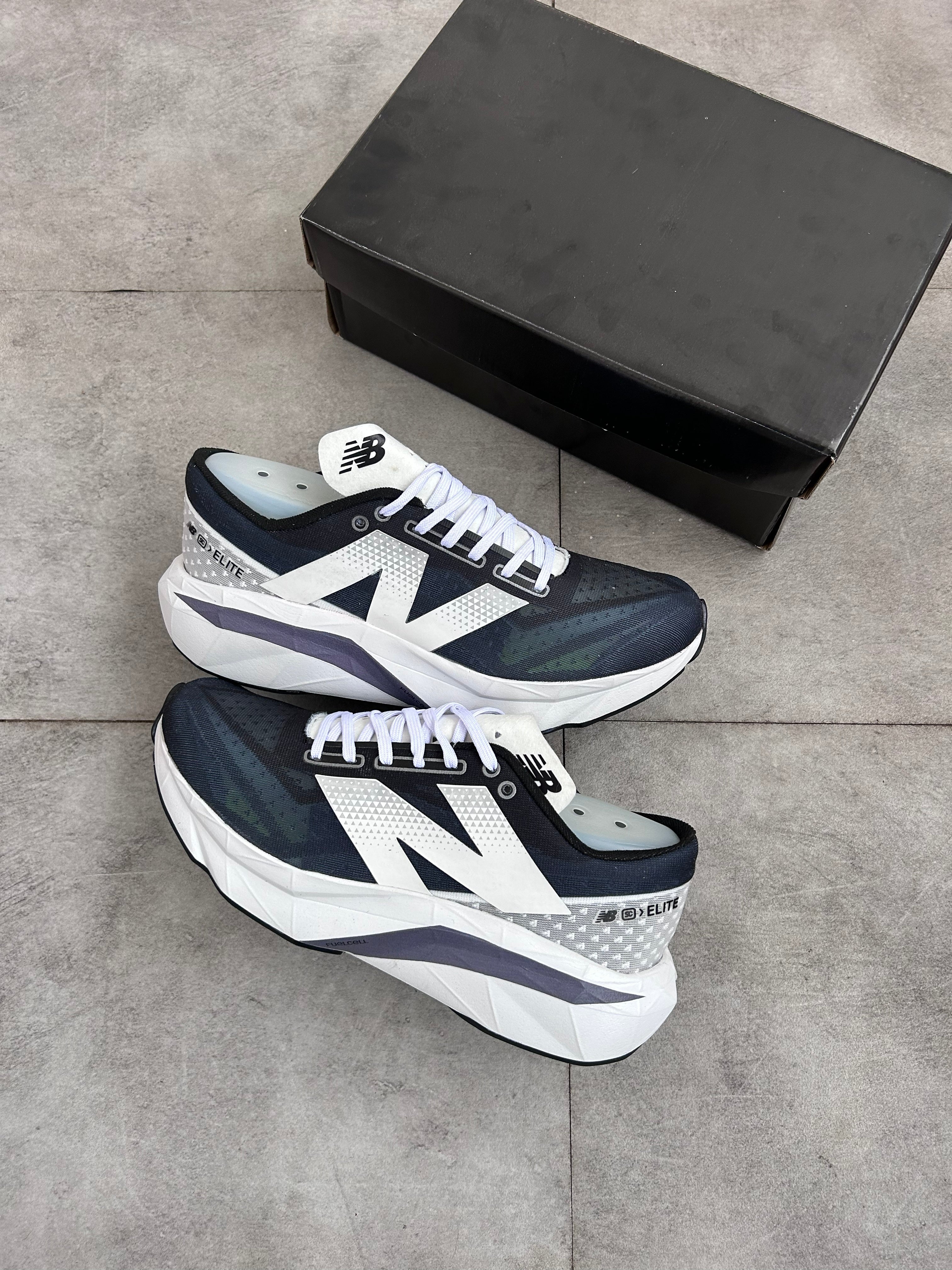 New Balance FuelCell SuperComp Elite v5 - Black/Silver