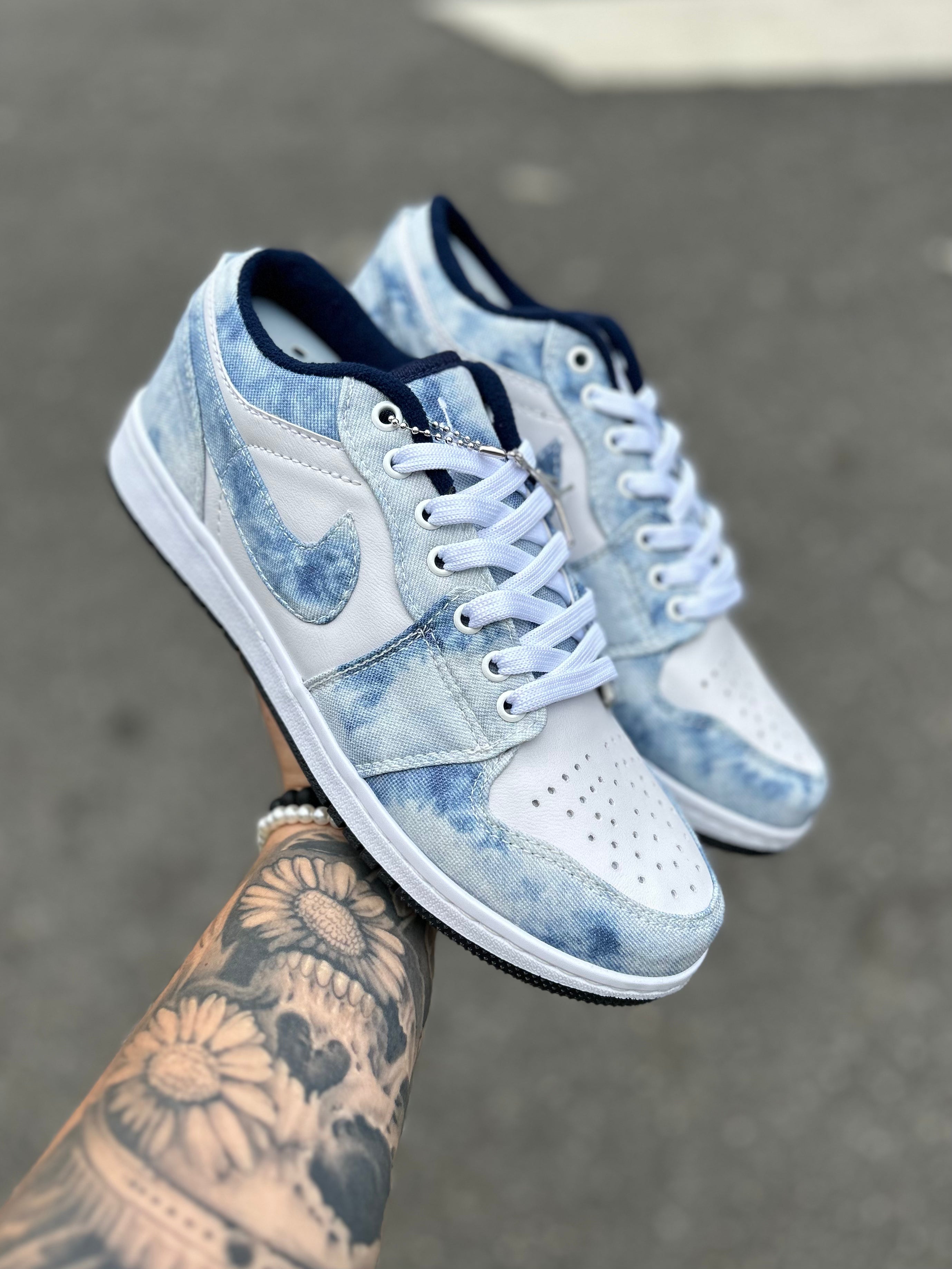 Air Jordan 1 Low - Washed Denim