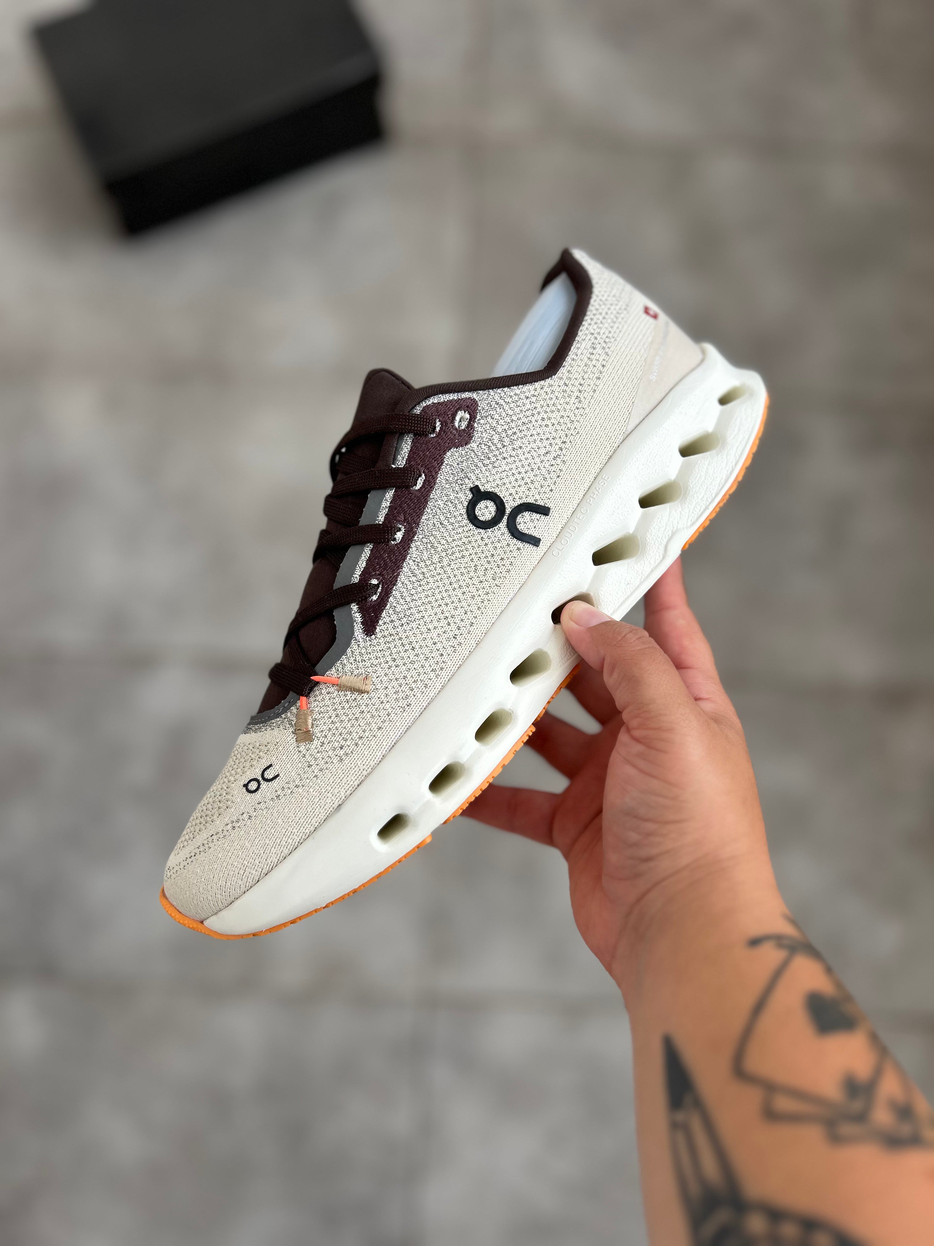 On Running Cloudmonster - Pearl | Mahogany