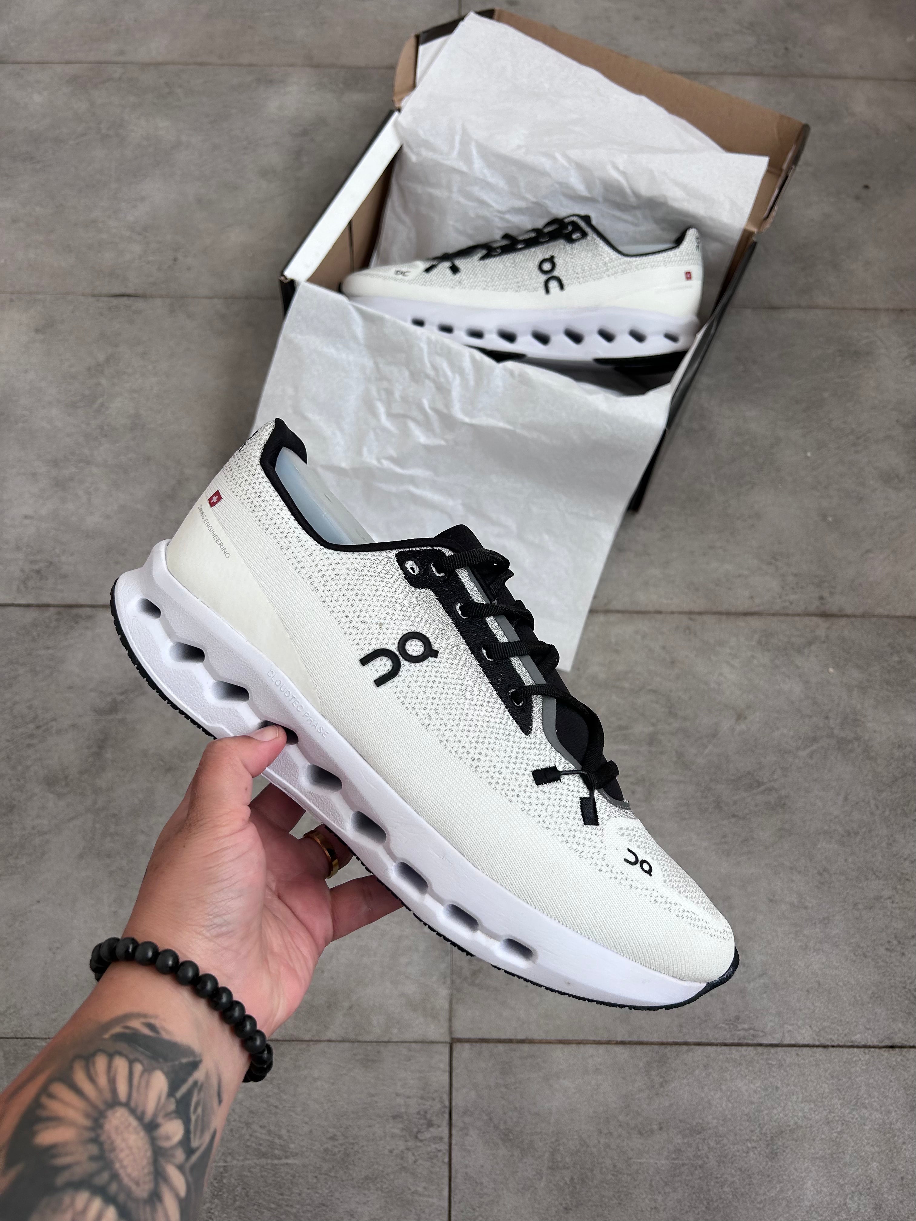 On Running Cloudmonster - White | Black