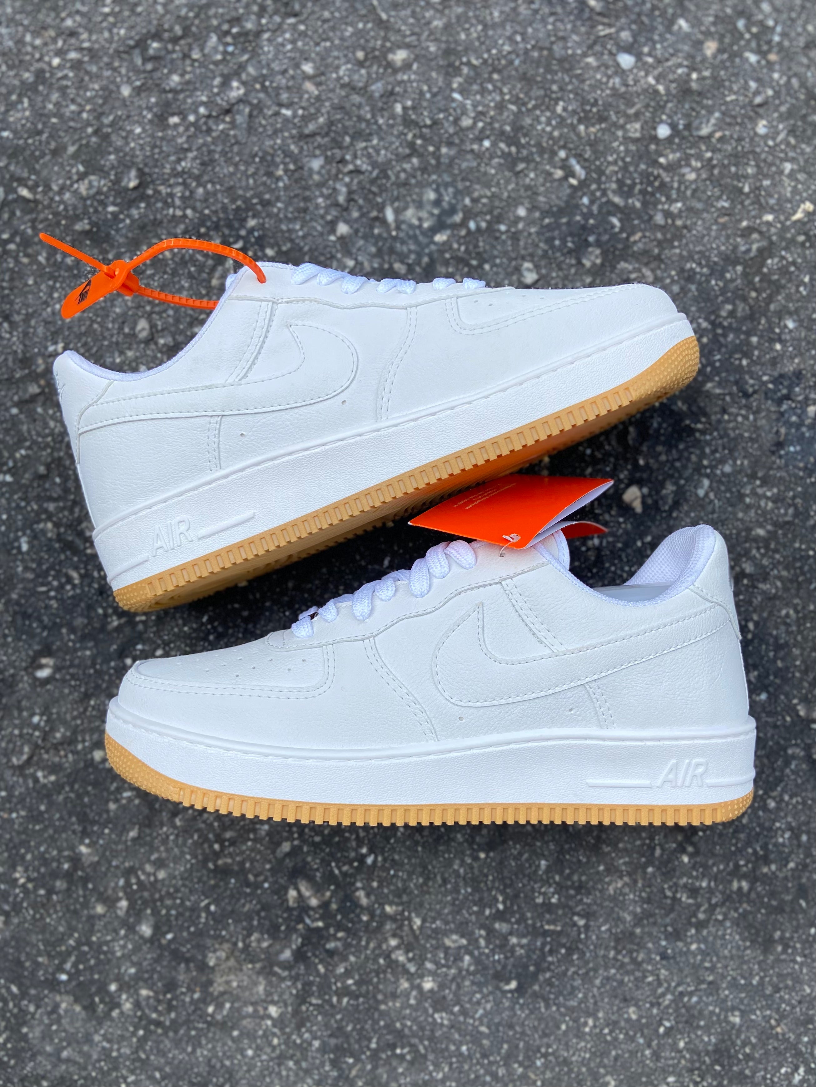 Nike Air Force 1 ’07 - Triple White Gum