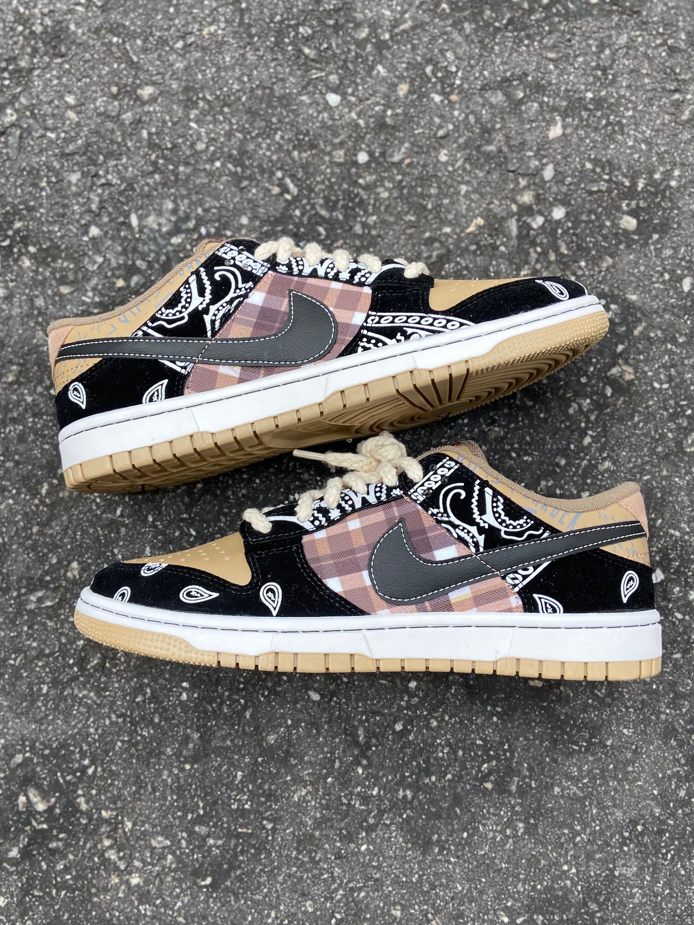 Nike SB Dunk Low - Cactus Jack ( Travis Scott )