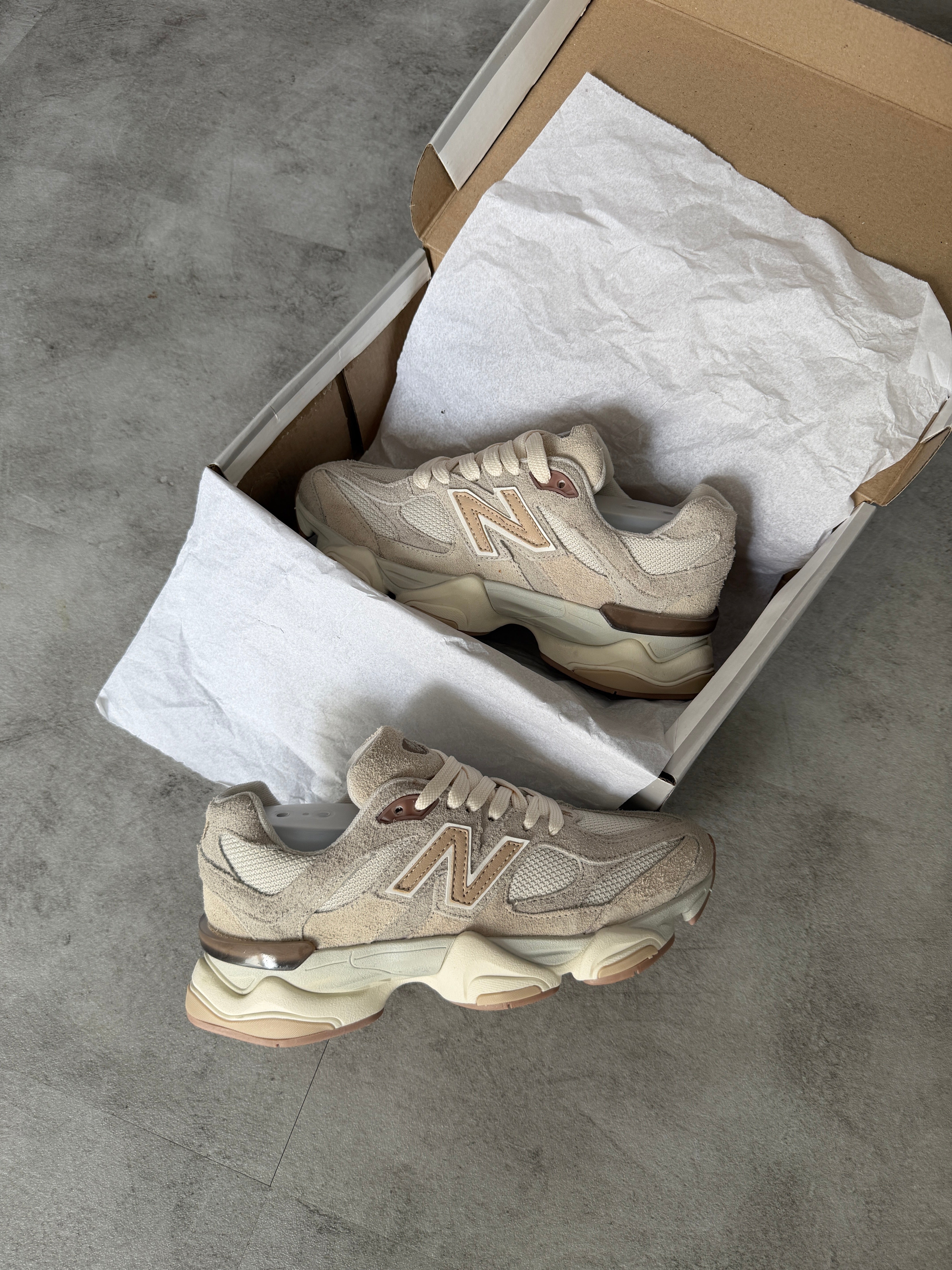 New Balance 9060 - Quartz Grey / Mushroom